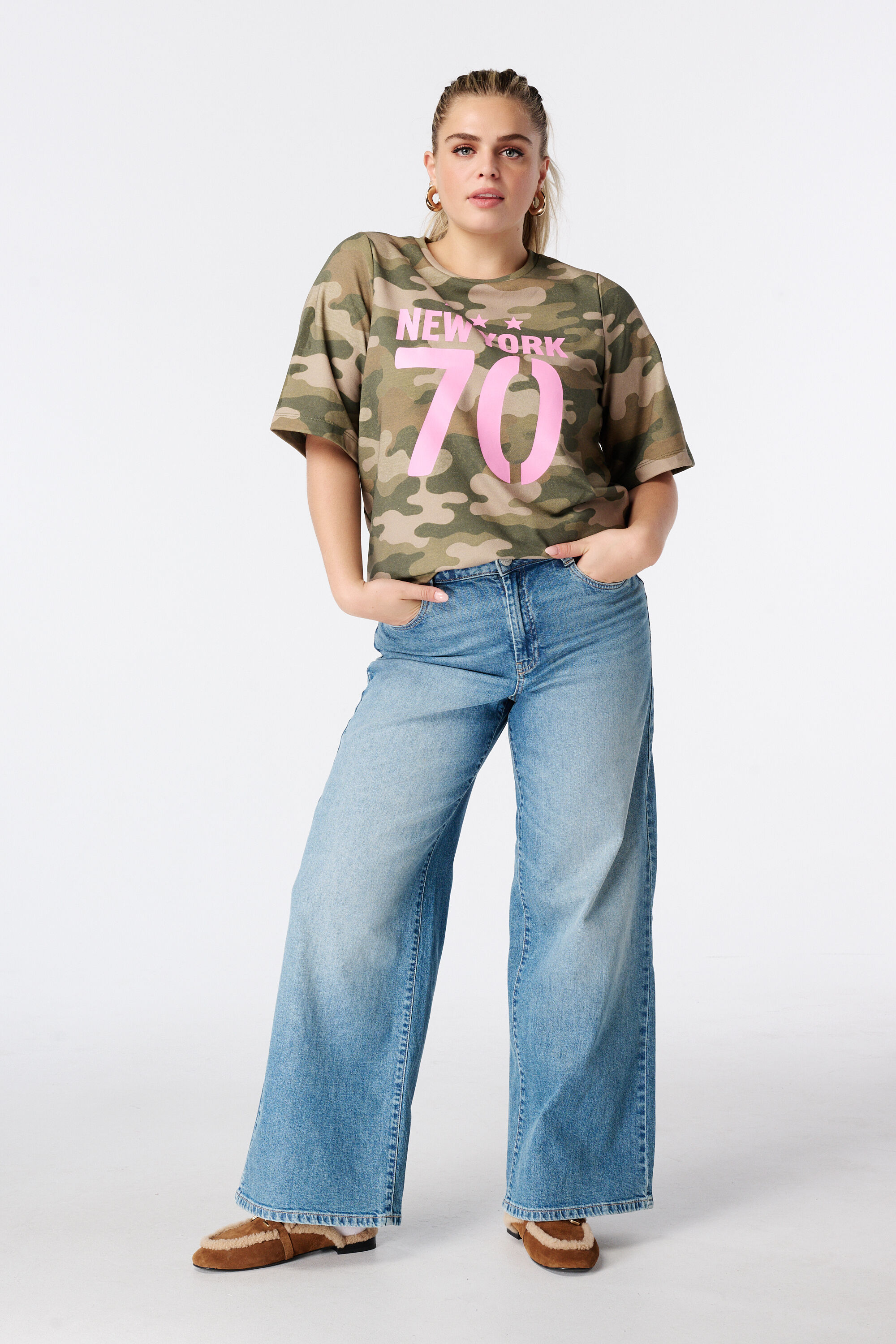 T-shirt en molleton &agrave; imprim&eacute; camouflage image number 5