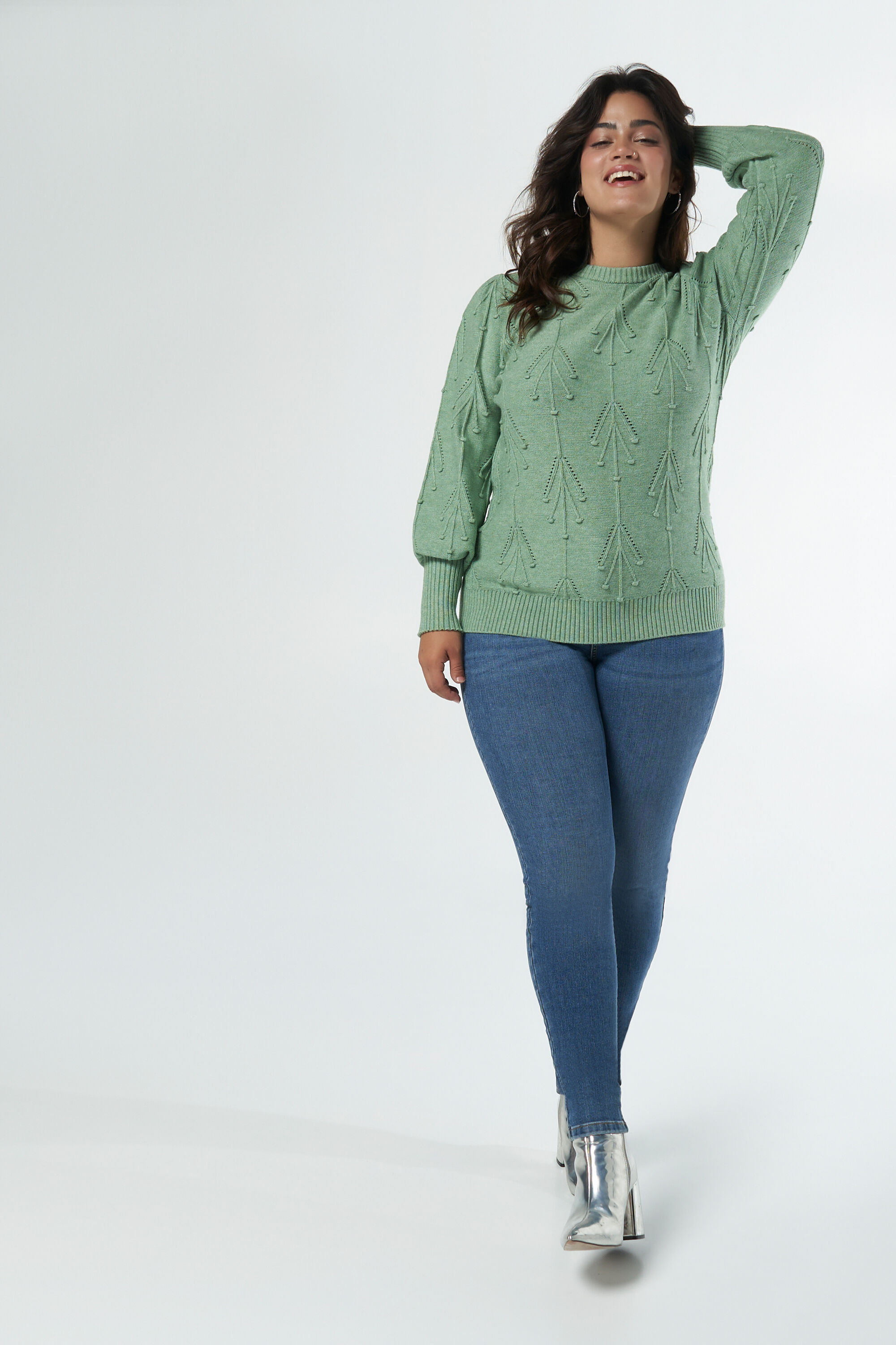 Pull avec structure ajour&eacute;e image number 5