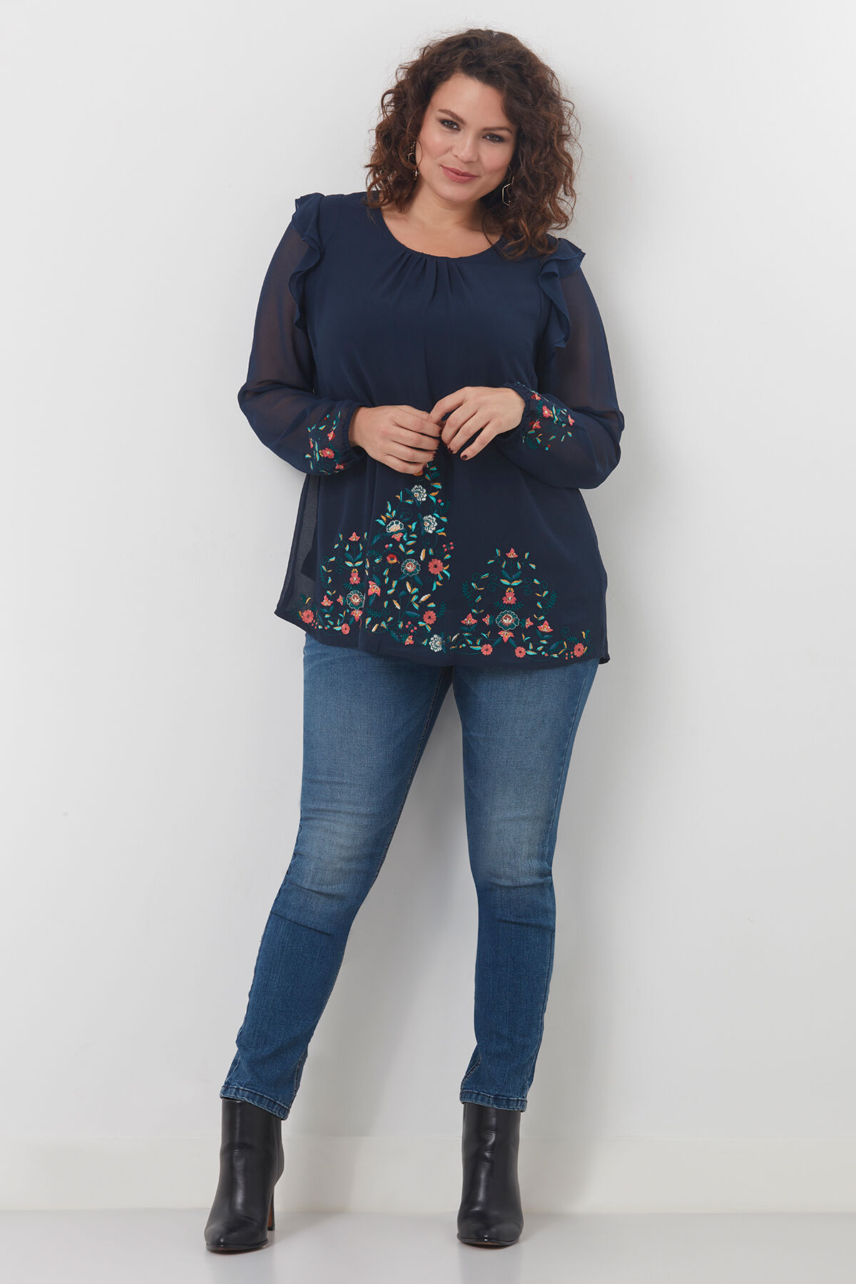 Blouse brod&eacute;e image number 3