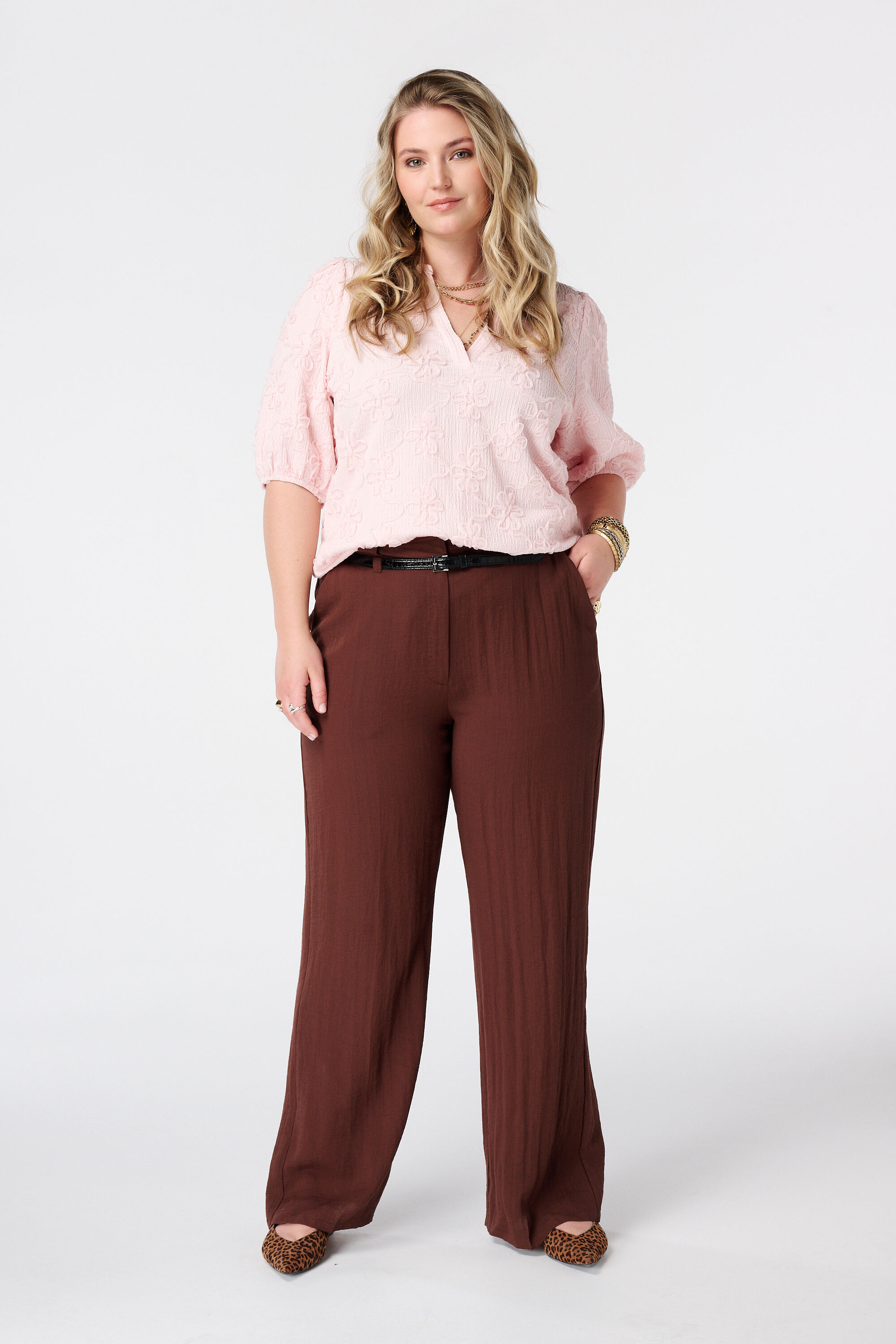 Pantalon en lin avec ceinture