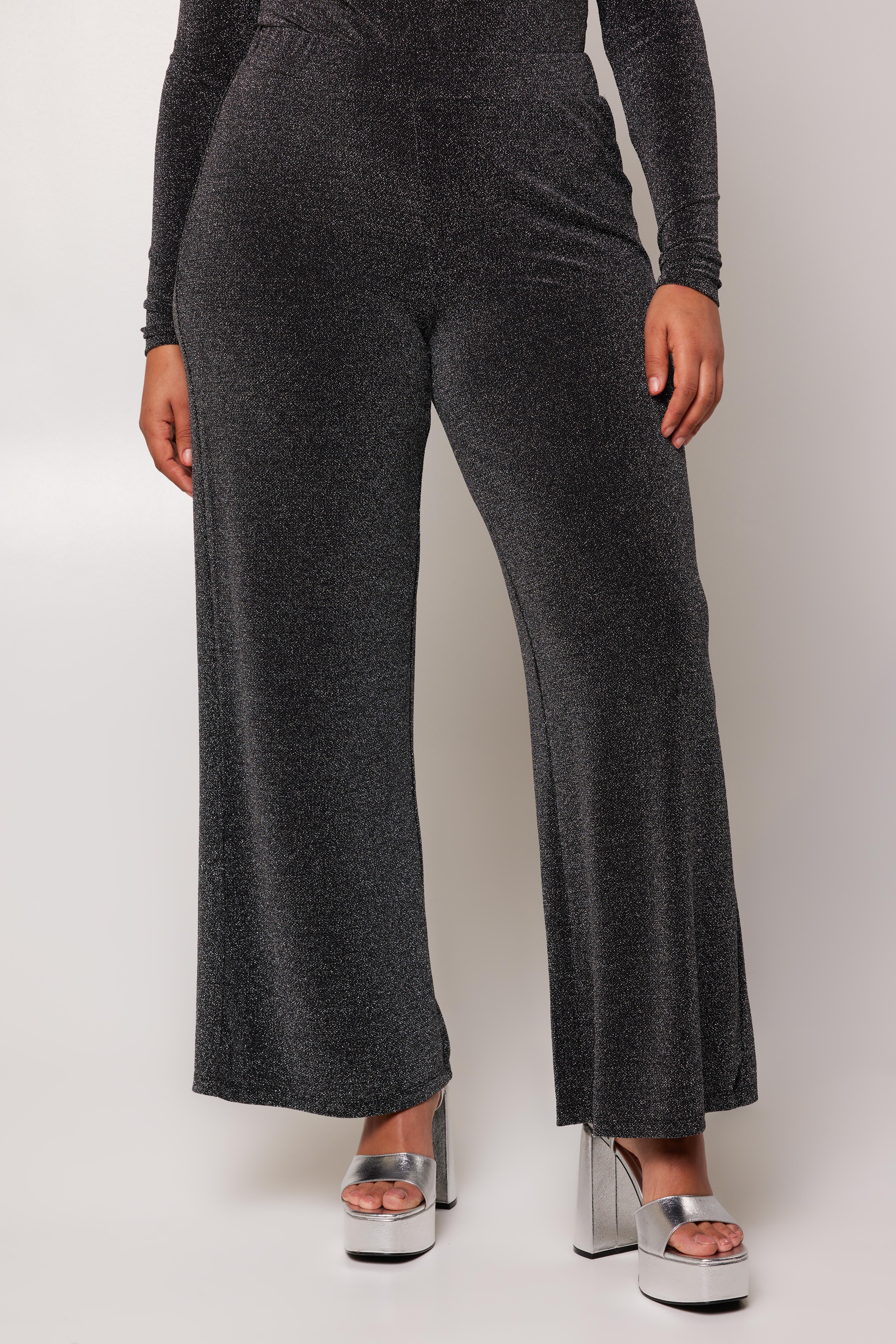 Pantalon &agrave; paillettes image number 6