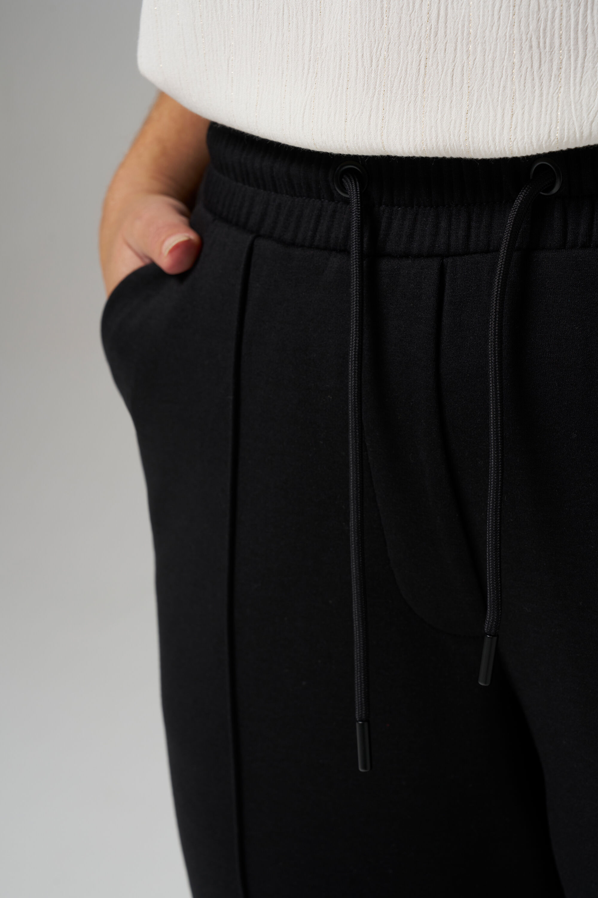 Jean avec couture d&eacute;corative  image number 4