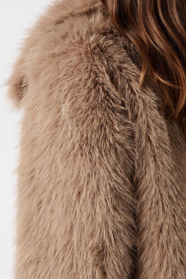 Veste en fausse fourrure image number 6