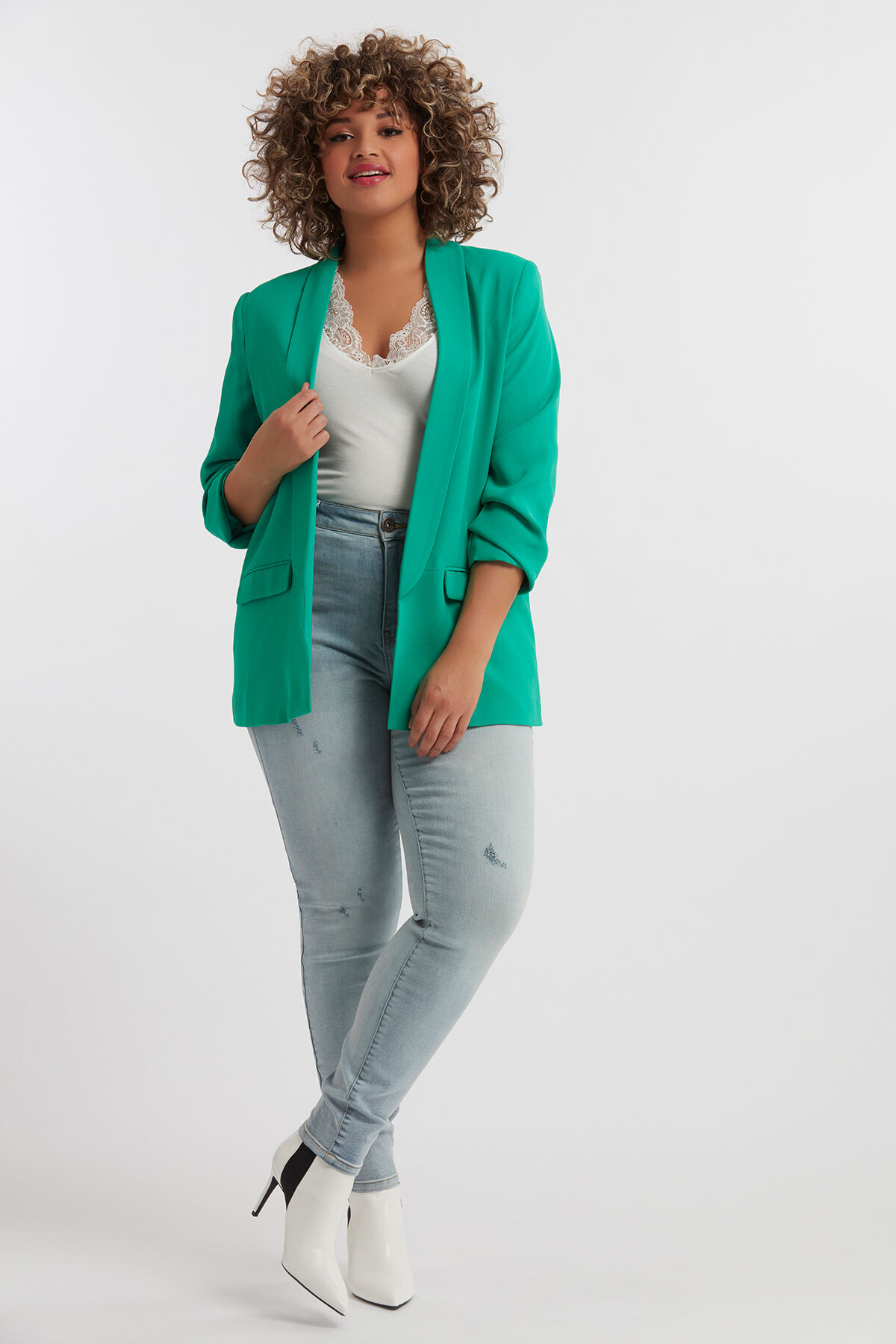 Cr&ecirc;pe blazer with crinkle effect image number 4