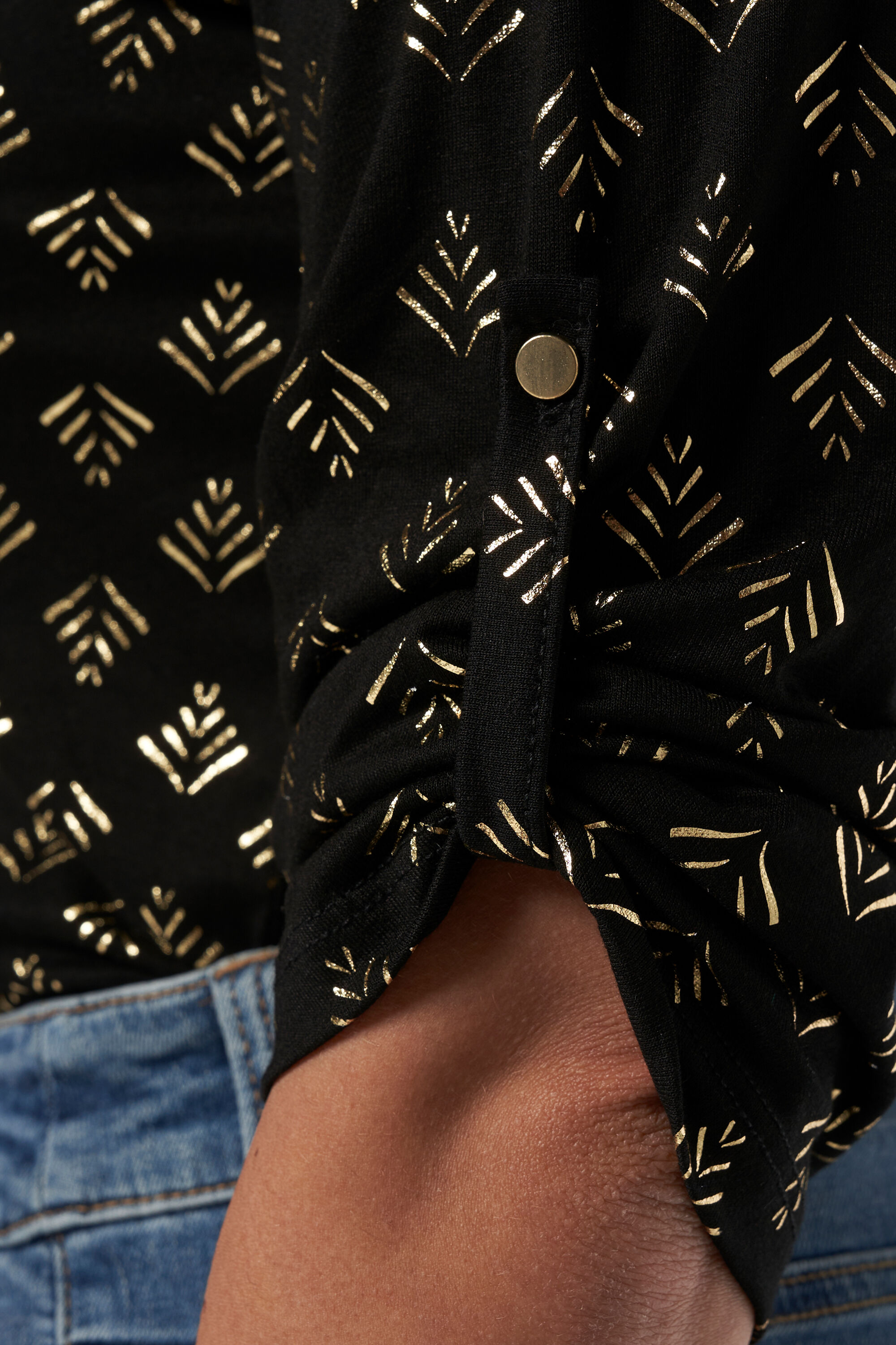 Haut &agrave; boutons  image number 4