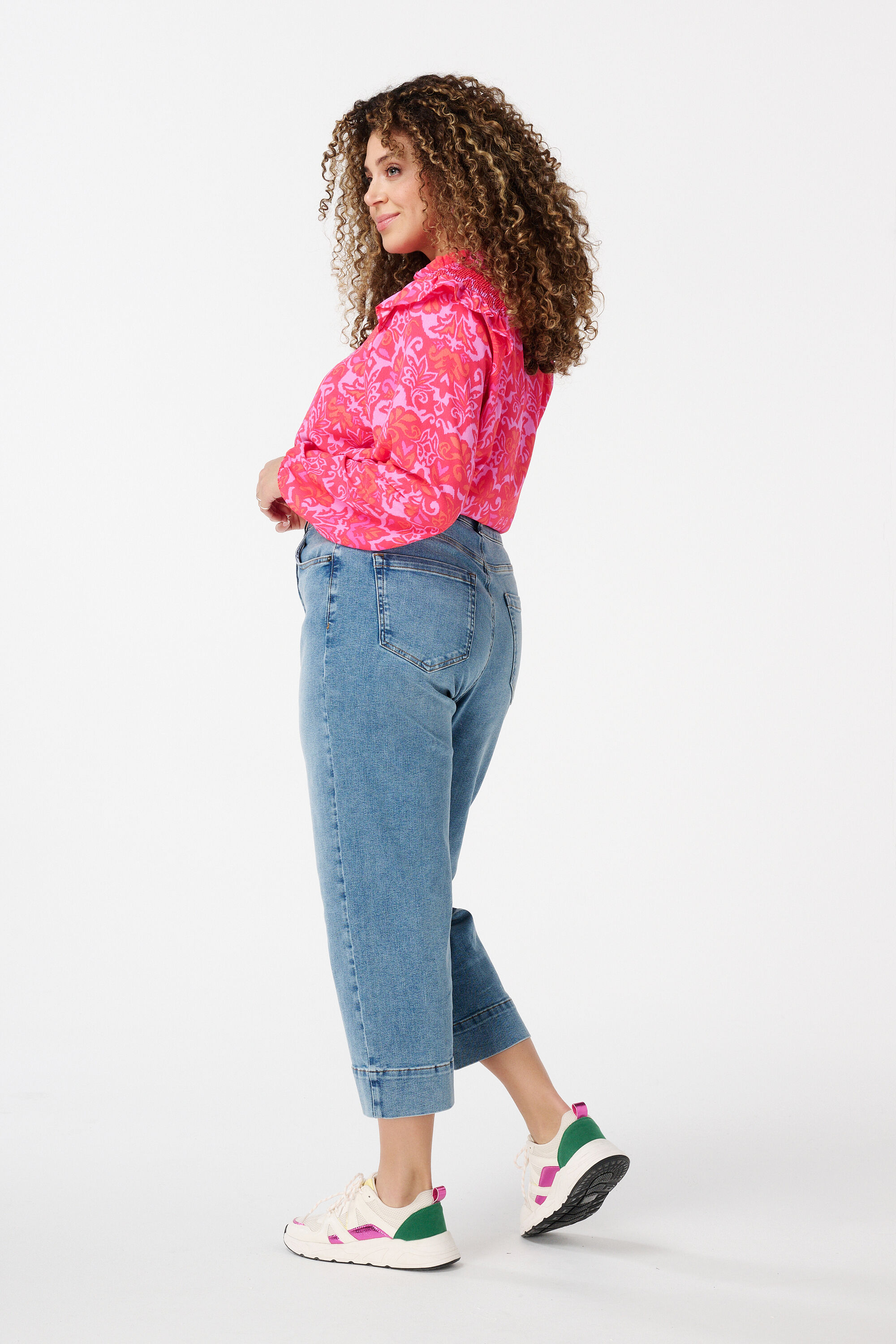 Jean droit avec surpiq&ucirc;res image number 3