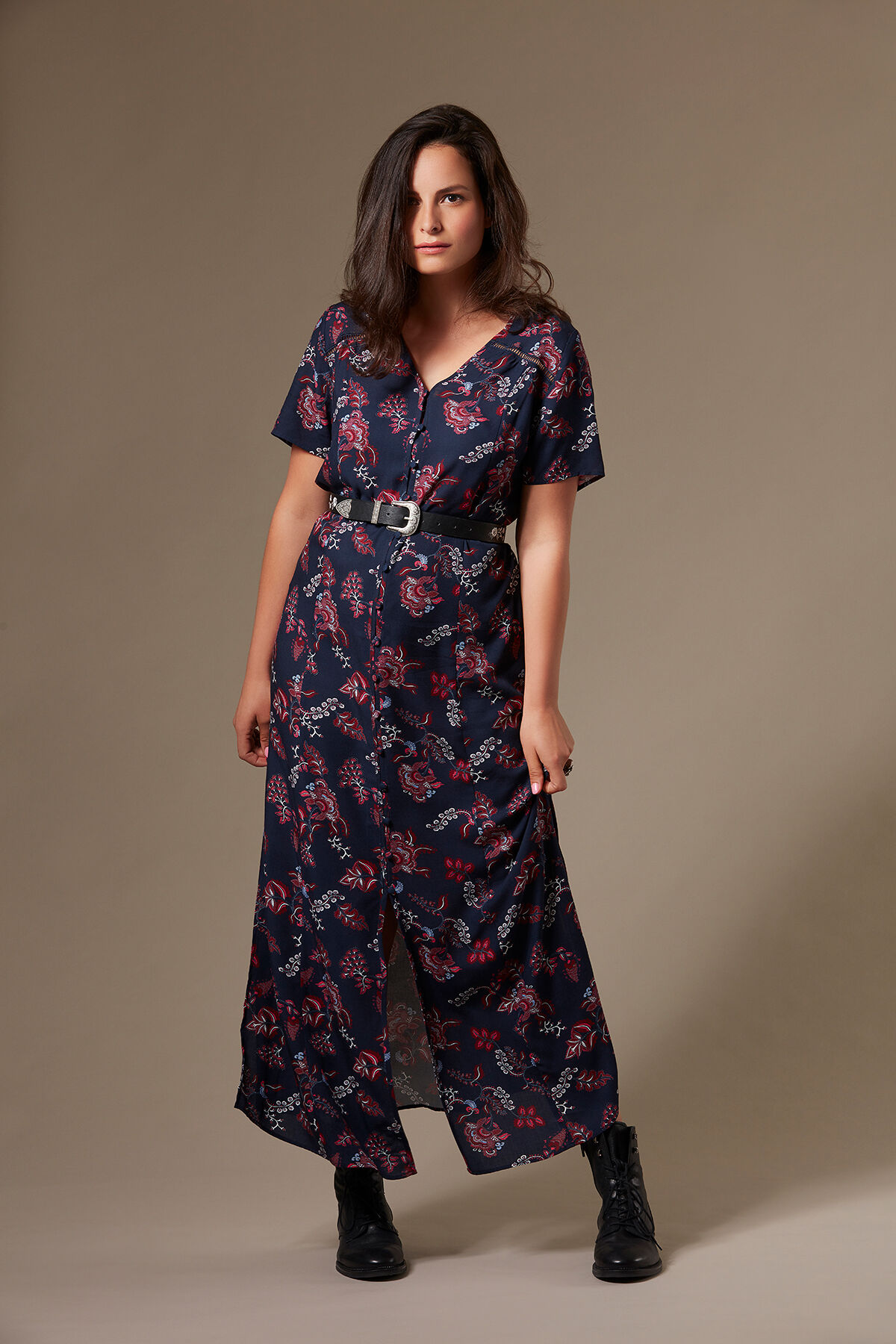 Robe &agrave; imprim&eacute; int&eacute;gral boutonn&eacute;e jusqu&rsquo;en bas image number 5