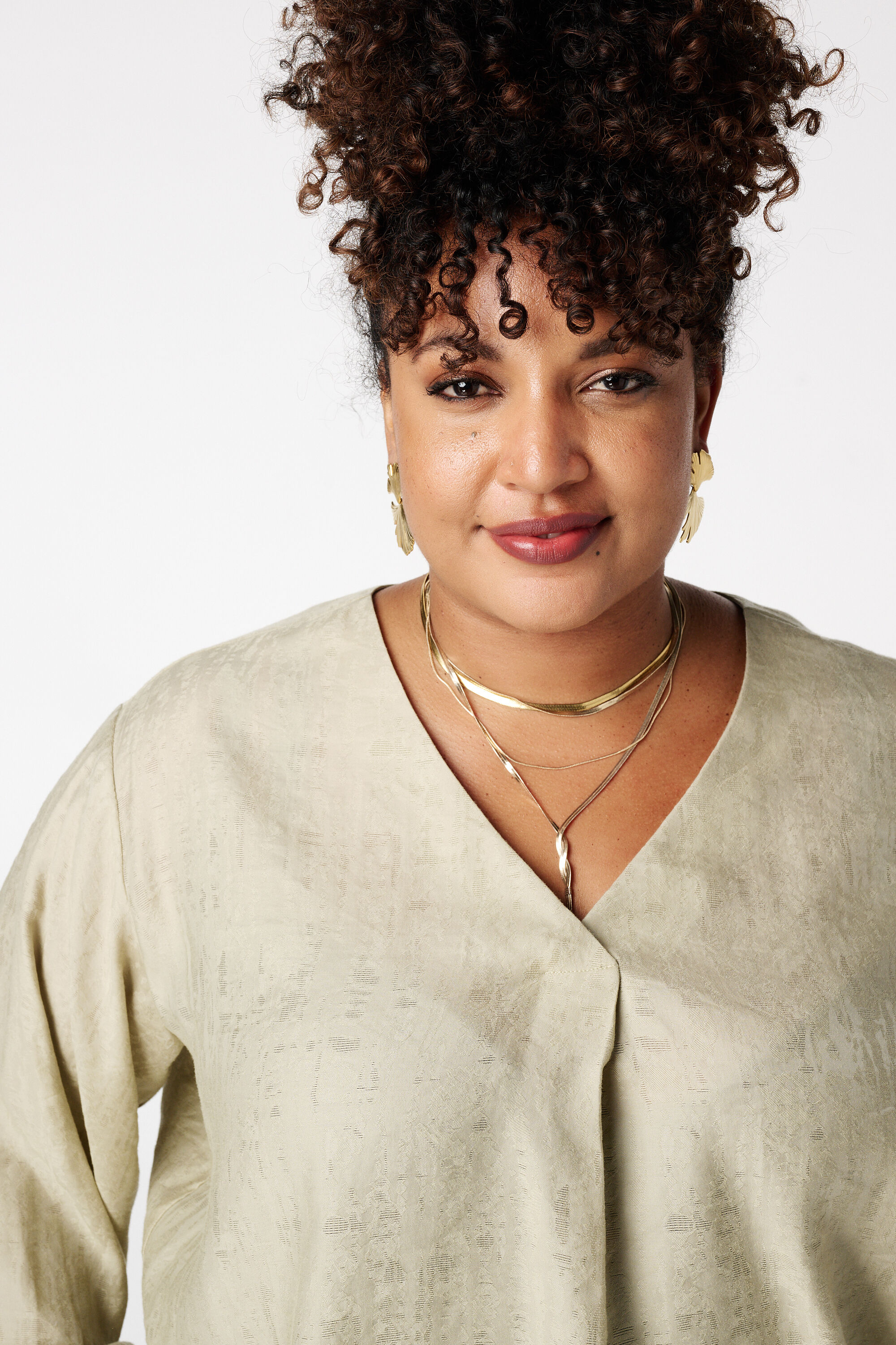 Blouse aspect satin&eacute; image number 4