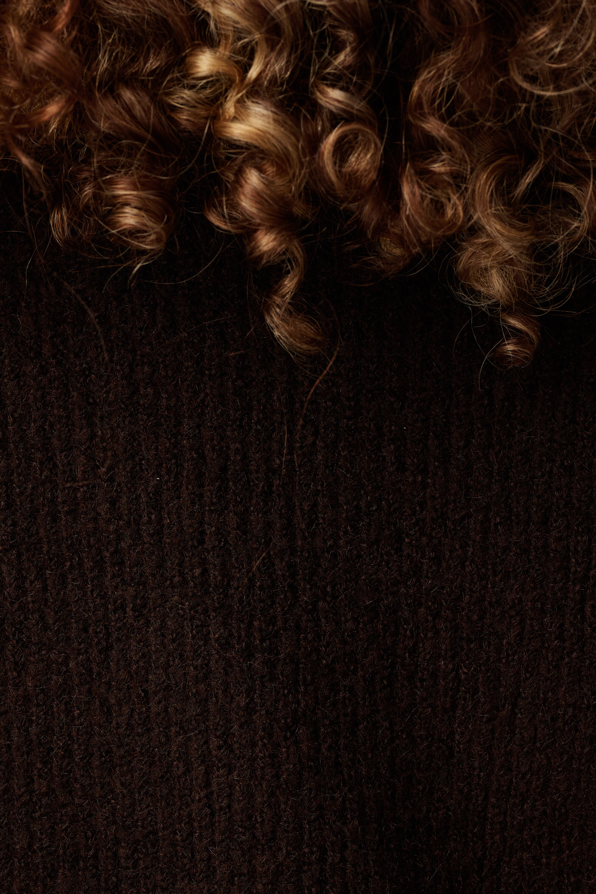 Pull avec &eacute;charpe assortie image number 6