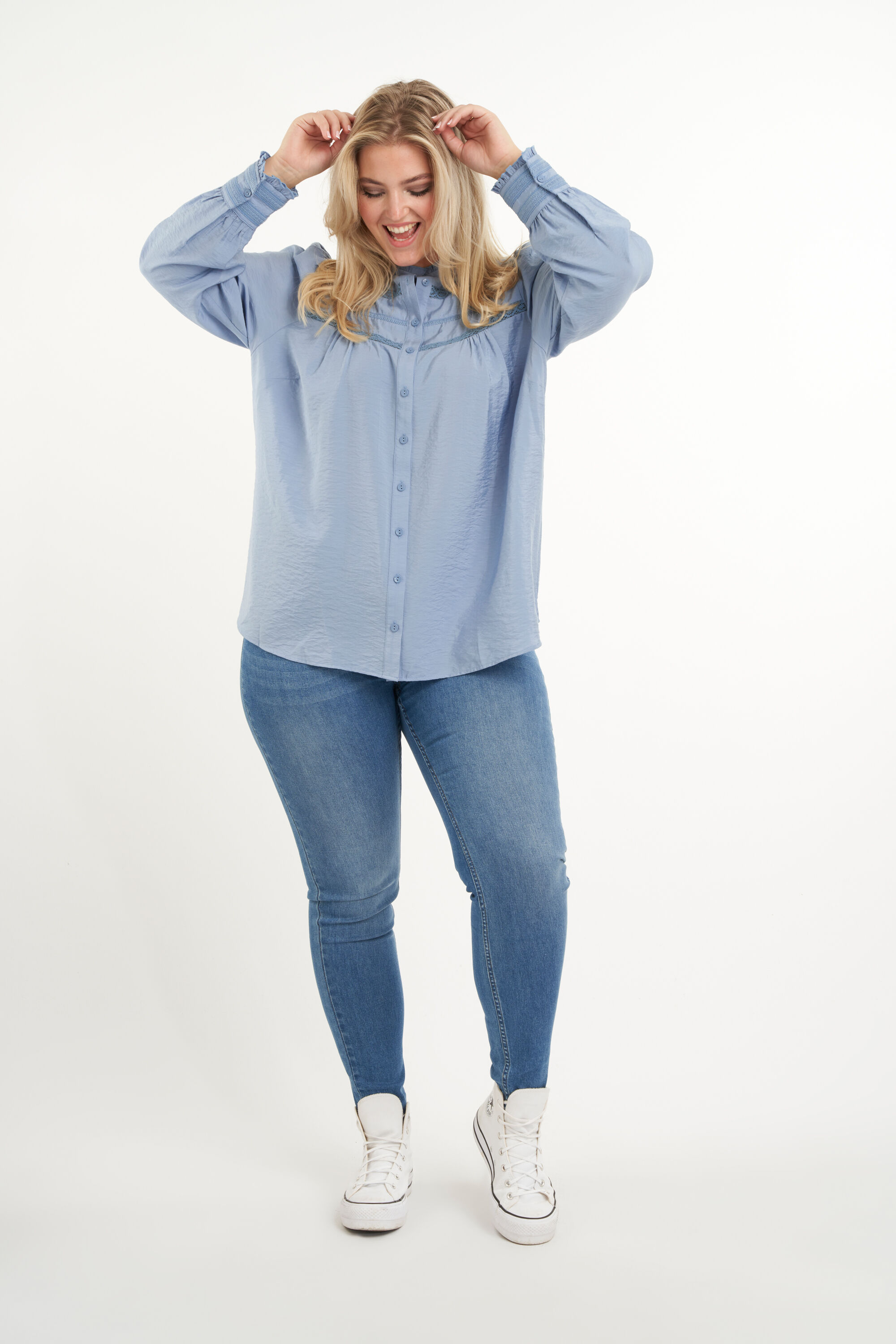 Chemisier en dentelle image number 5