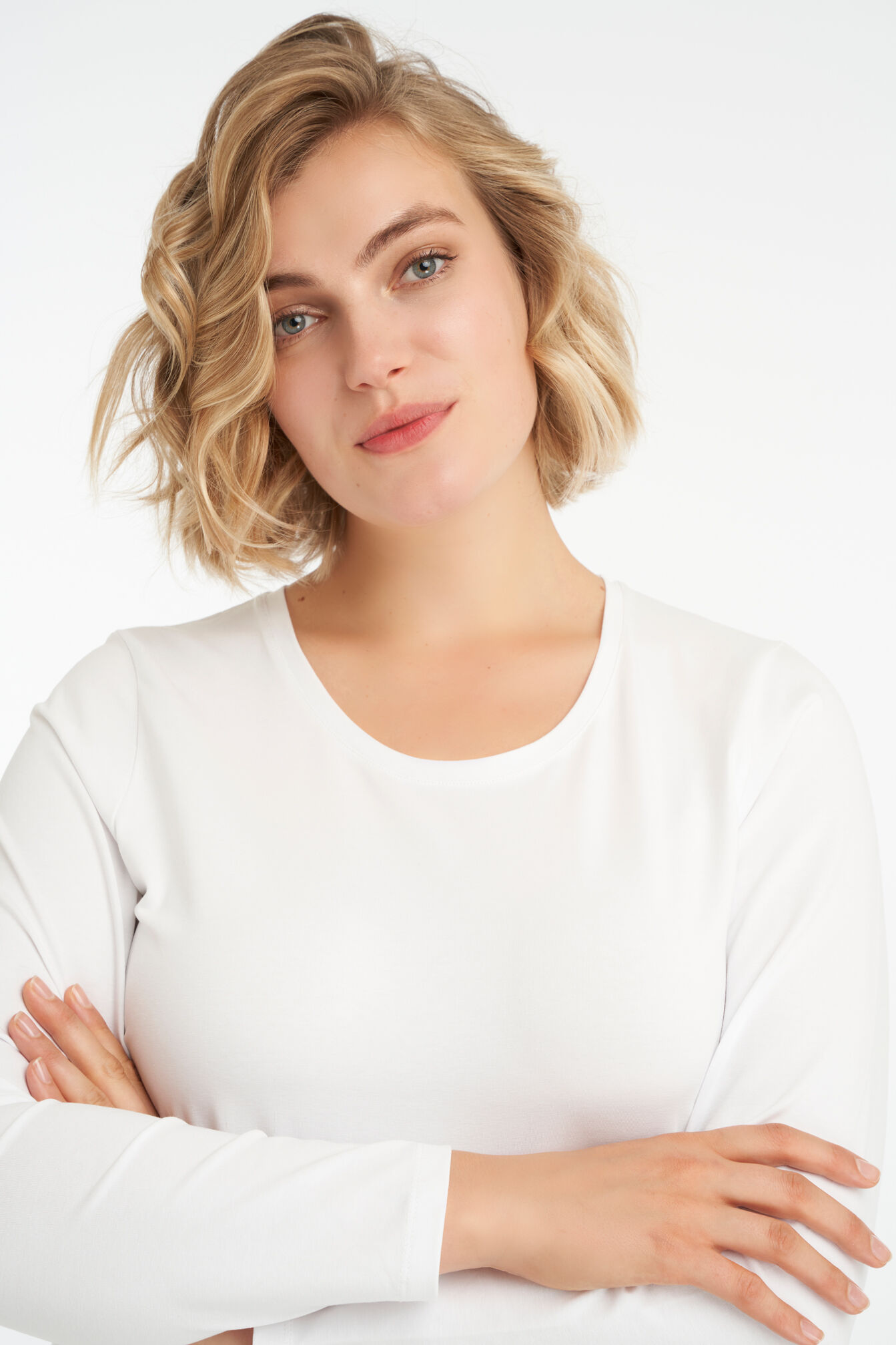 Pull basique &agrave; manches longues image number 4