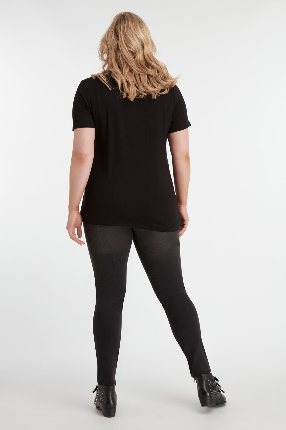 T-shirt glamour image number 4