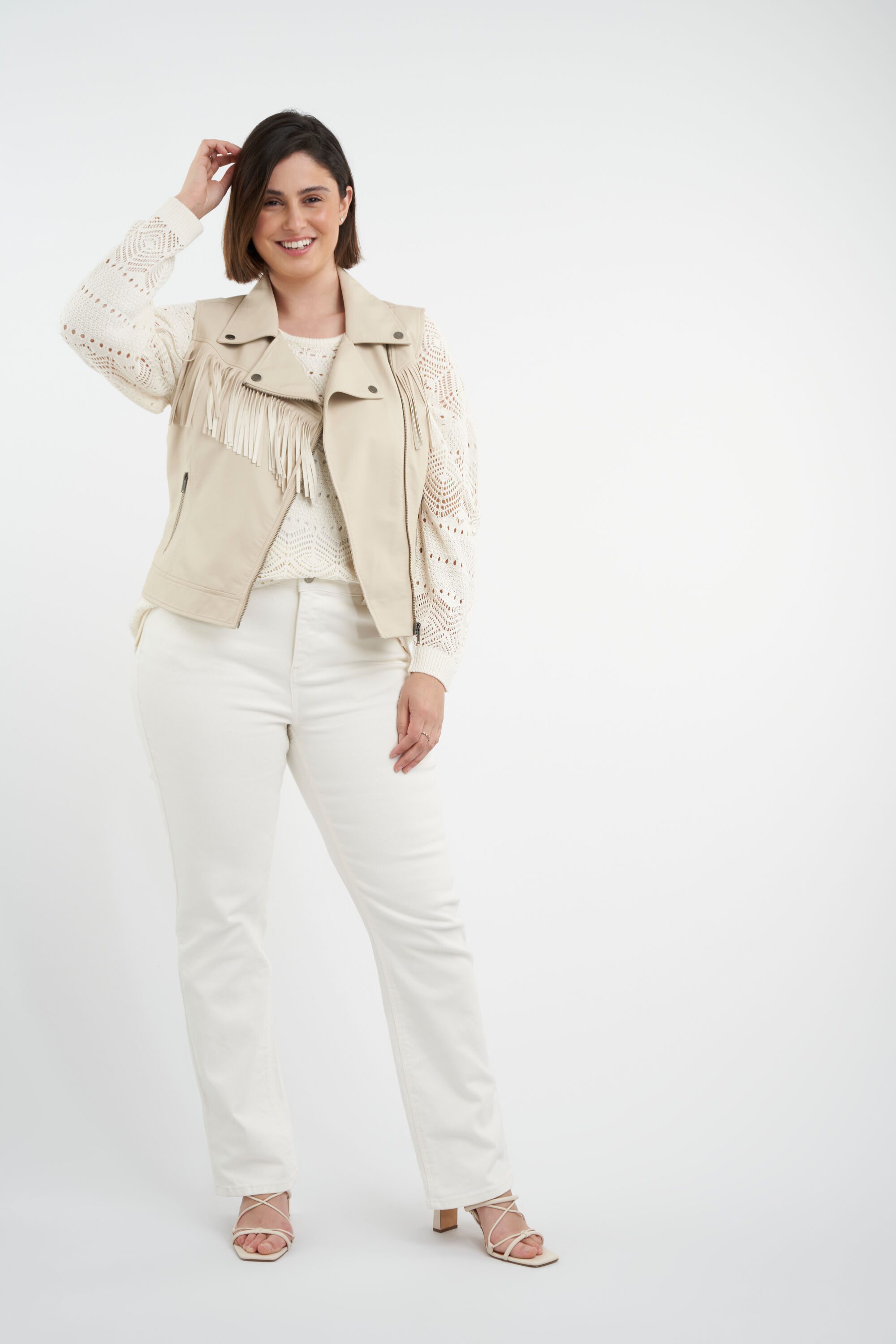 Gilet &agrave; ceinture en similicuir et avec volants image number 5