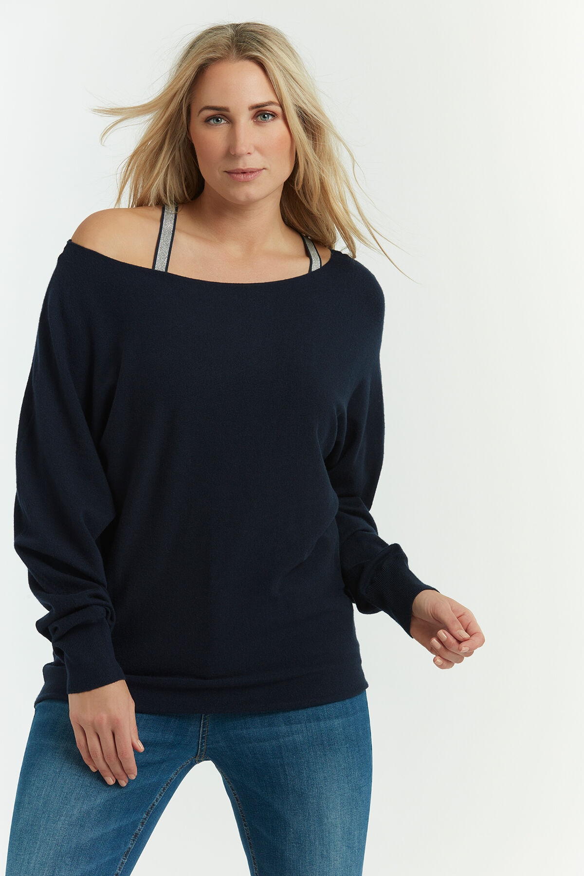 Haut sans manches avec bretelles crois&eacute;es image number 5