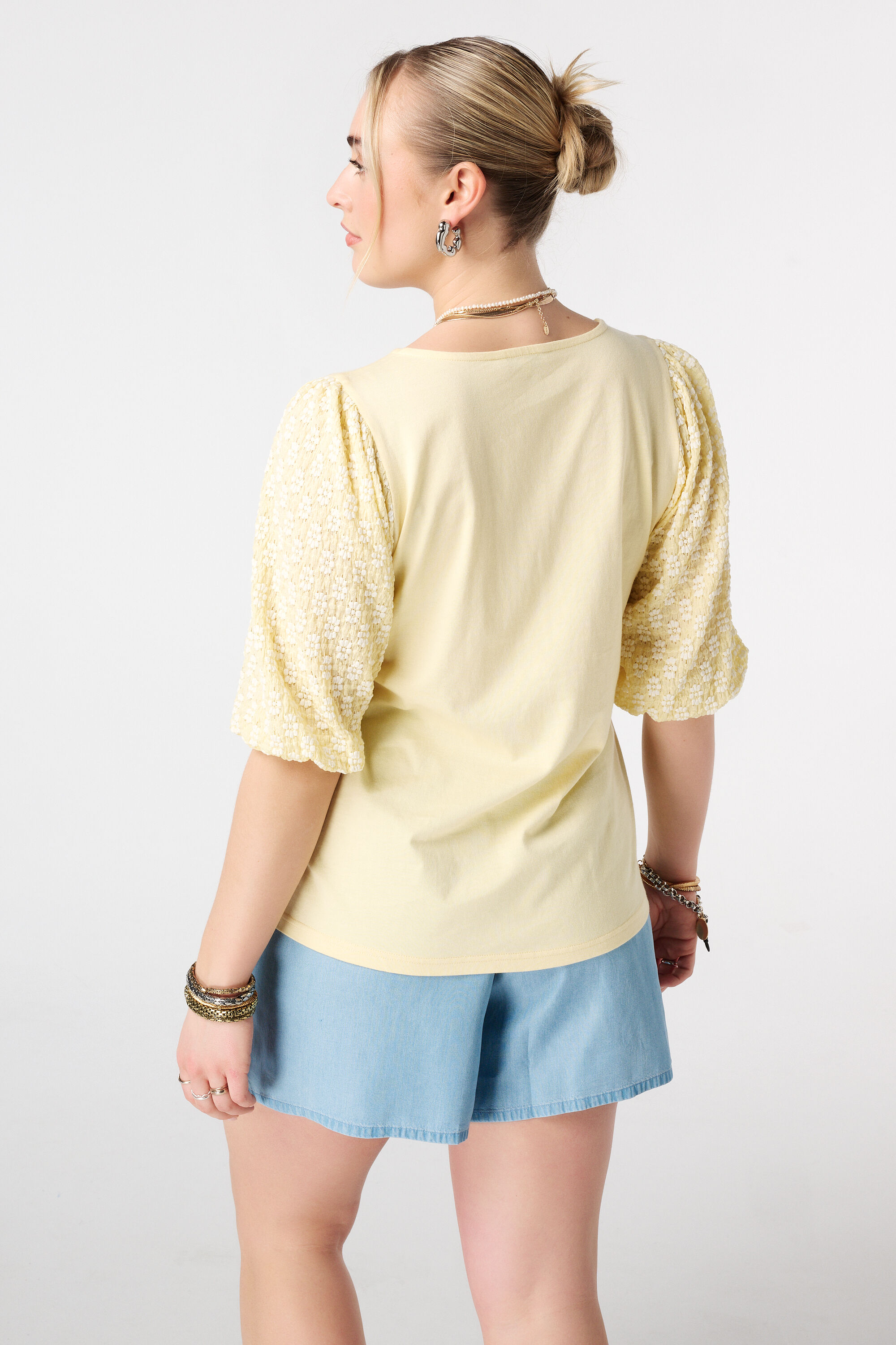 Top &agrave; manches bouffantes image number 3