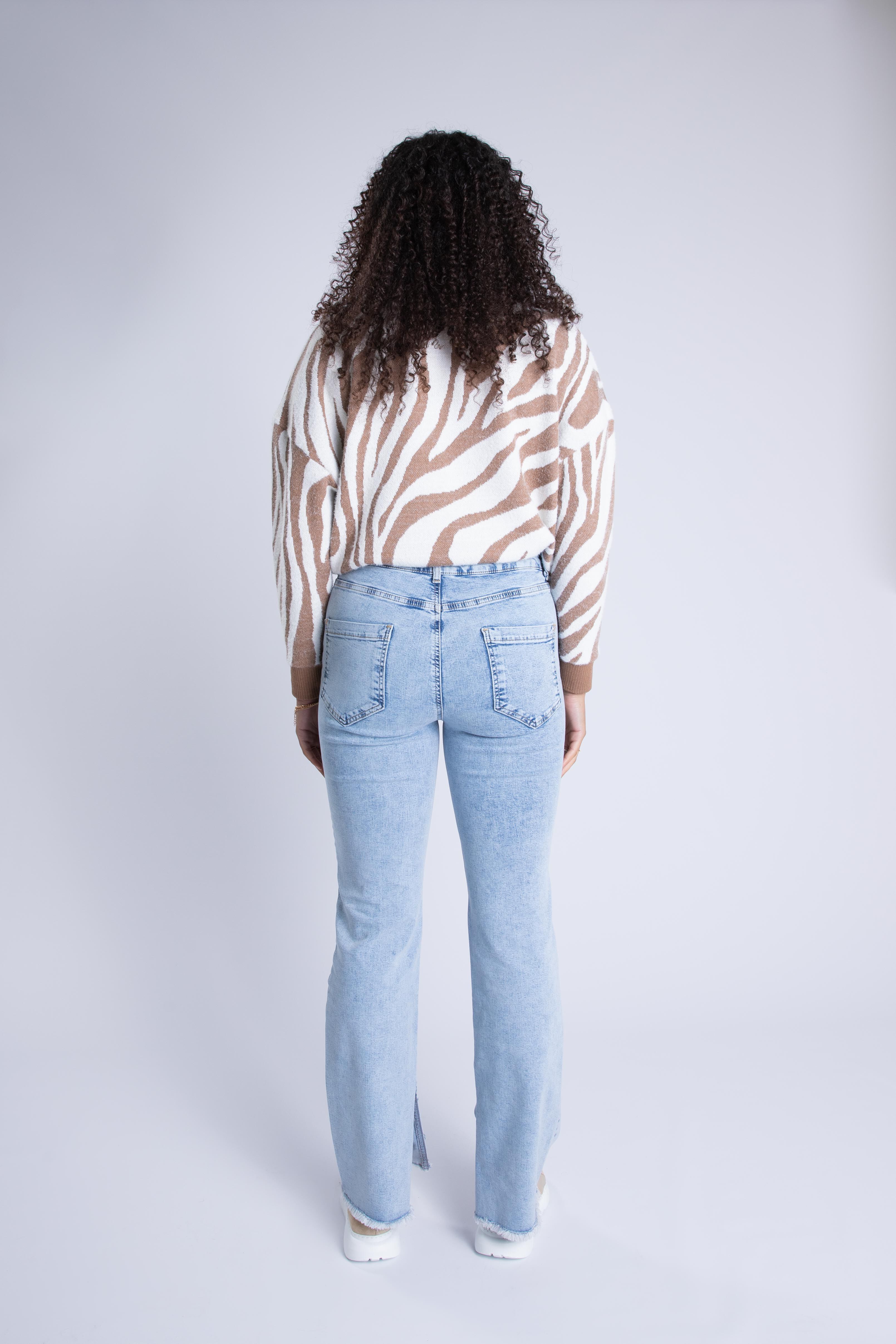 Jeans &agrave; fentes image number 5