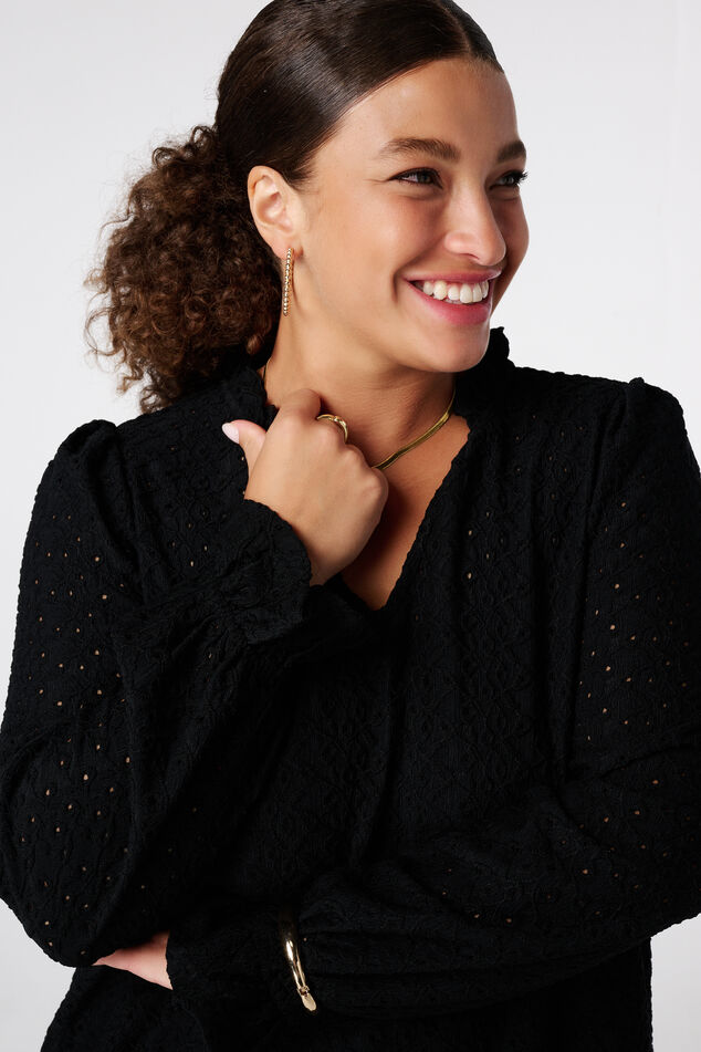 Top avec détails de broderie image number 4