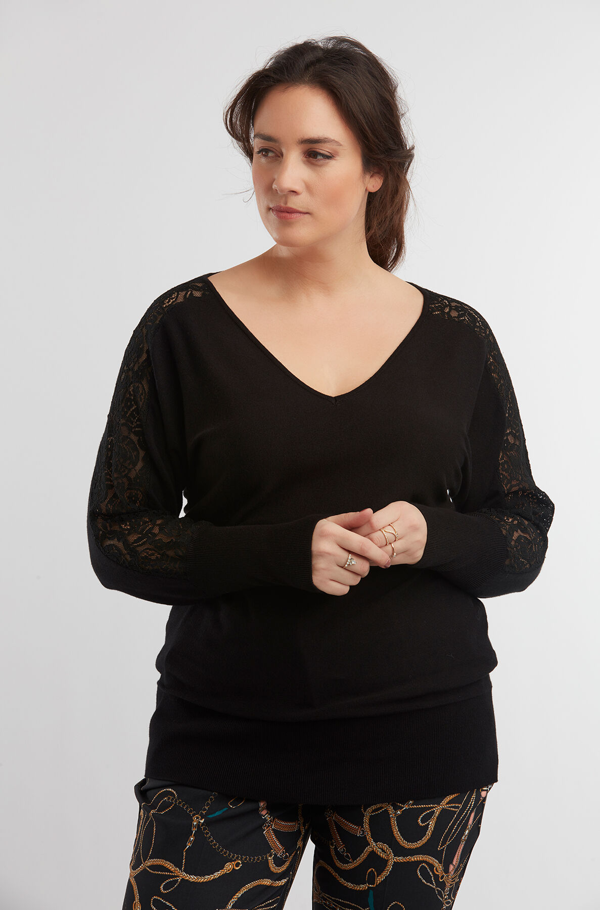 Pull-over avec dentelle image number 4