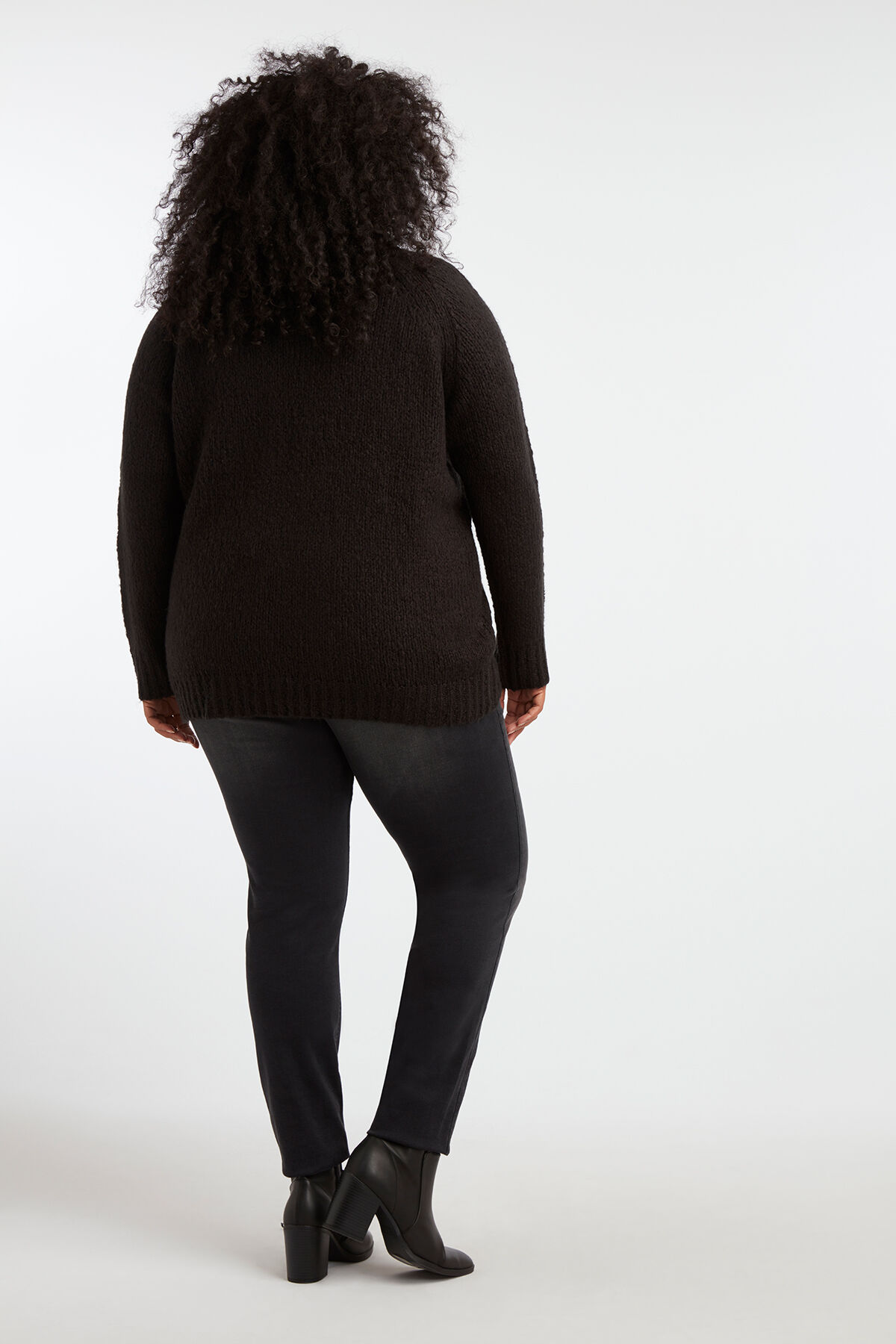 Pull-over &agrave; col rond image number 5