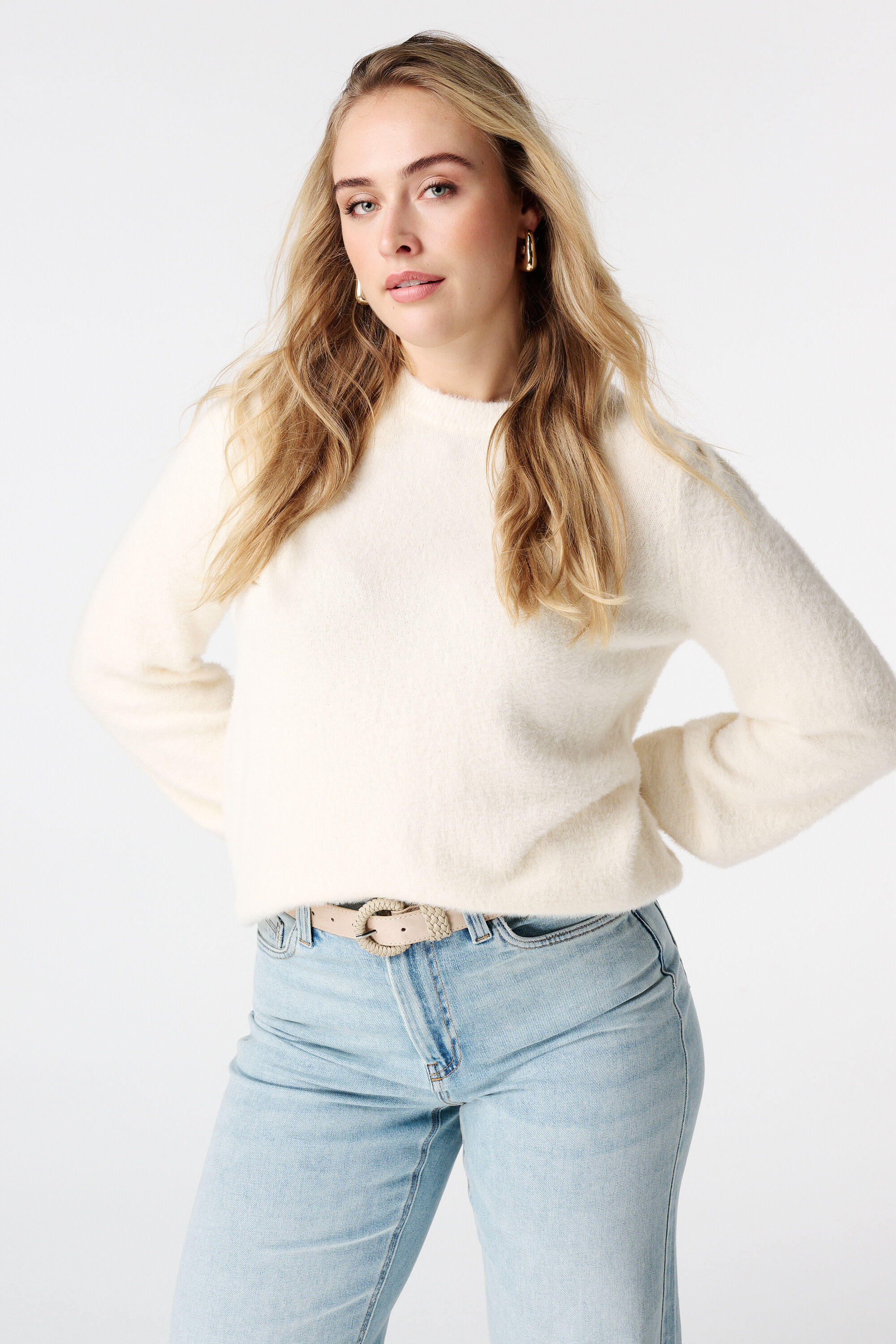 Ceinture en su&eacute;dine avec boucle tress&eacute;e