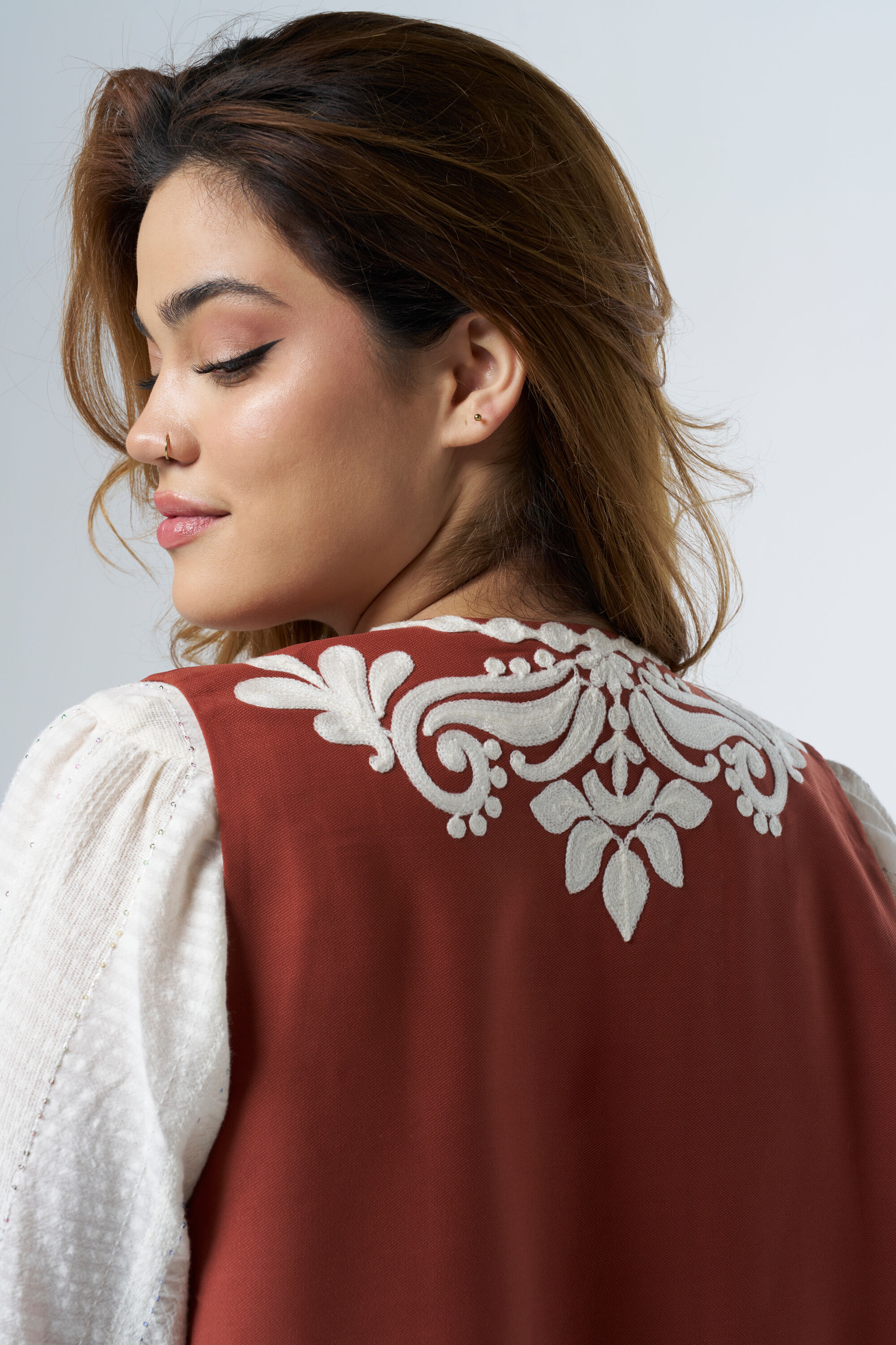 Gilet brod&eacute; image number 4