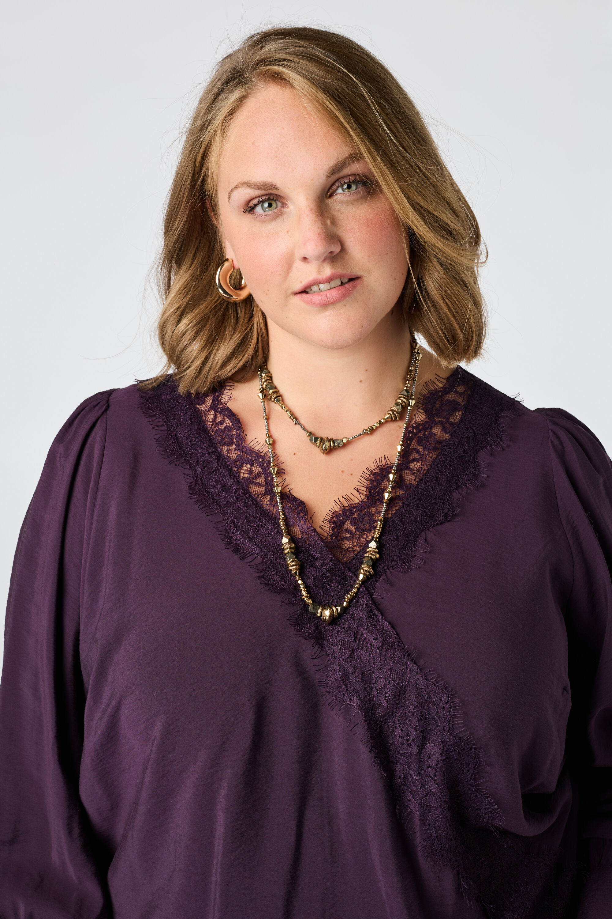 Blouse avec d&eacute;tails en dentelle image number 4