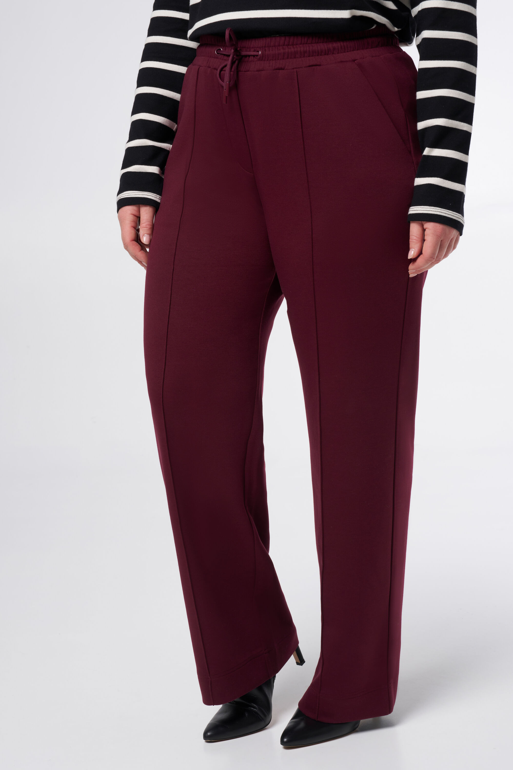 Jean avec couture d&eacute;corative  image number 5