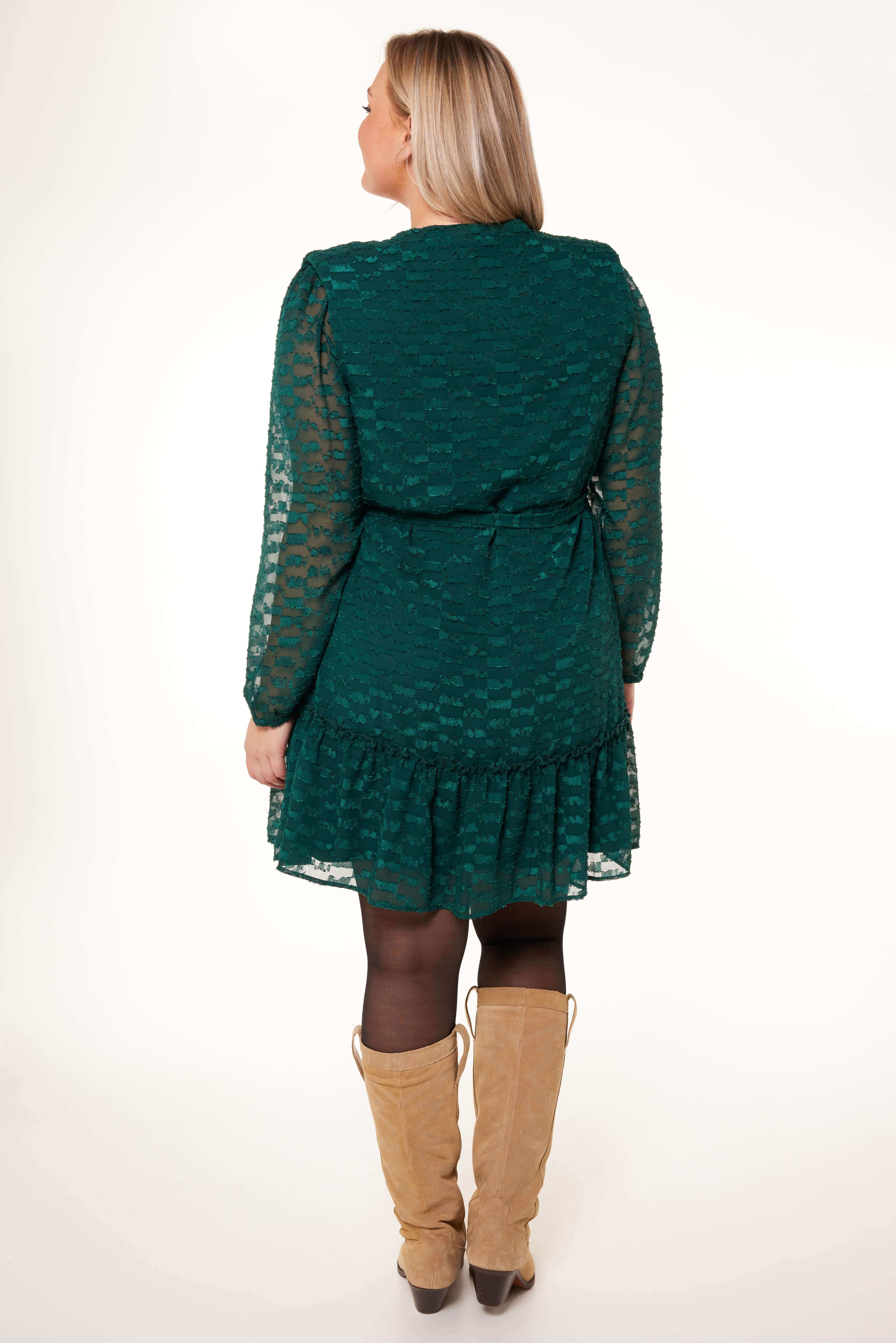 Robe avec une ceinture  image number 3