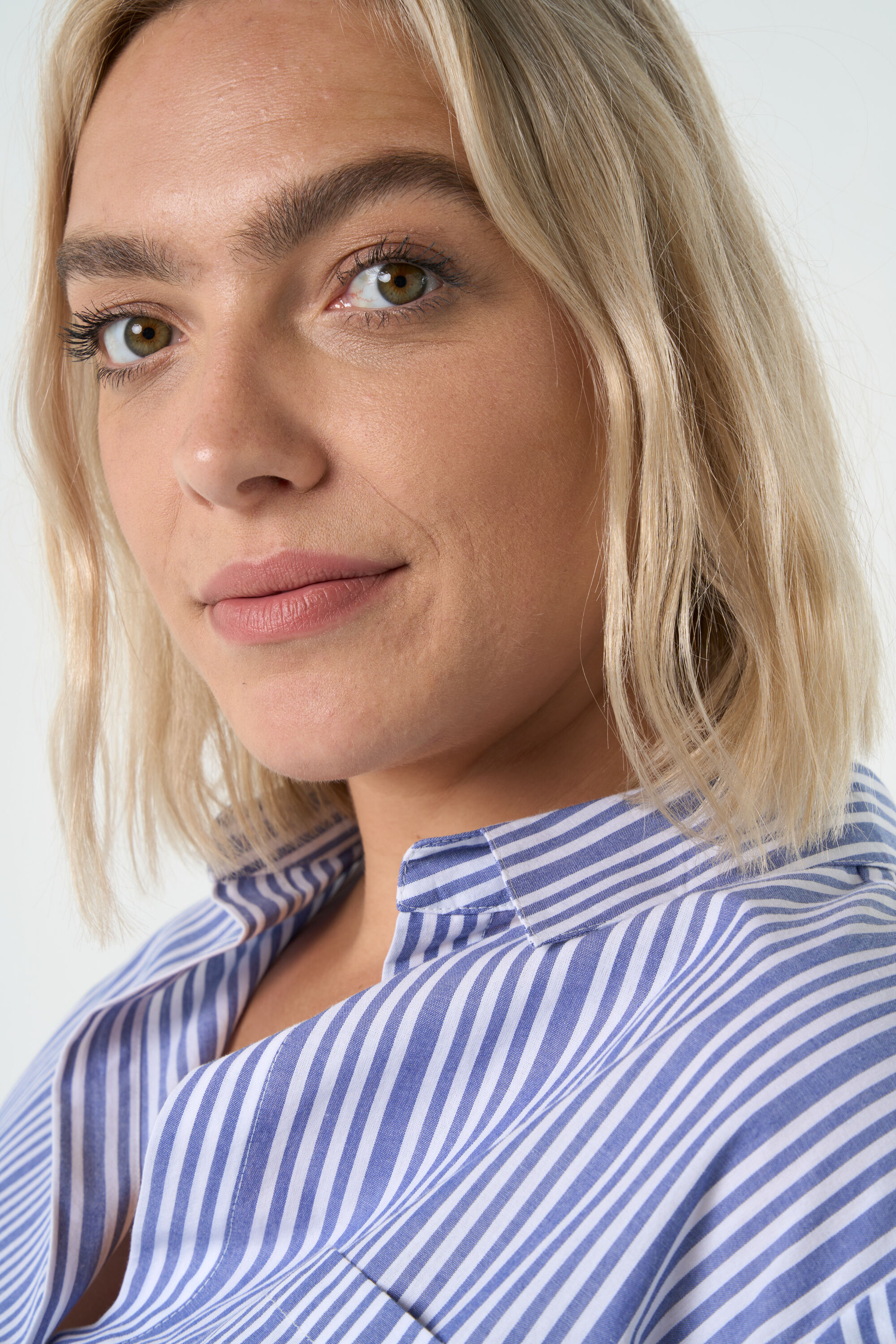 Chemisier ample &agrave; rayures image number 5