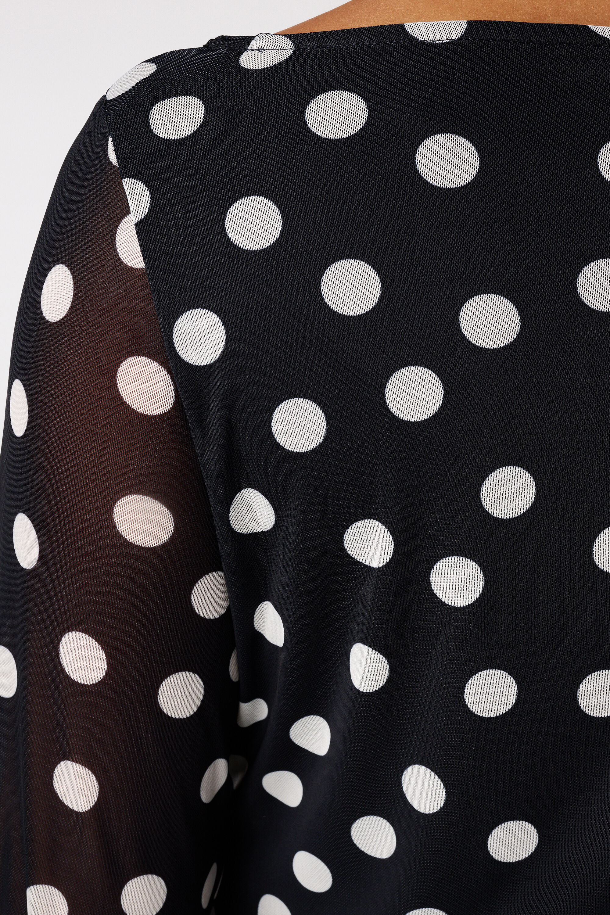 Robe maxi en mesh image number 4