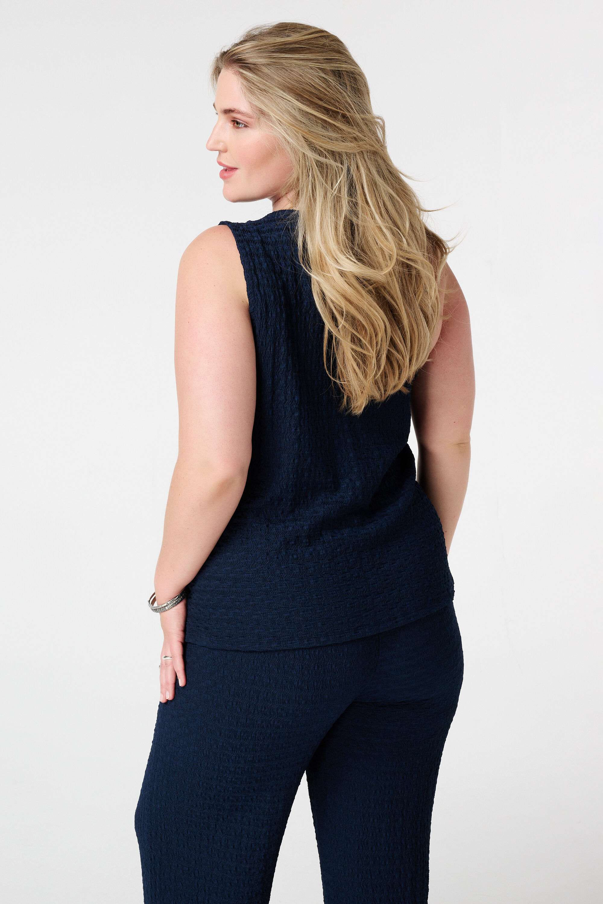 Gilet sans manches extensible image number 3