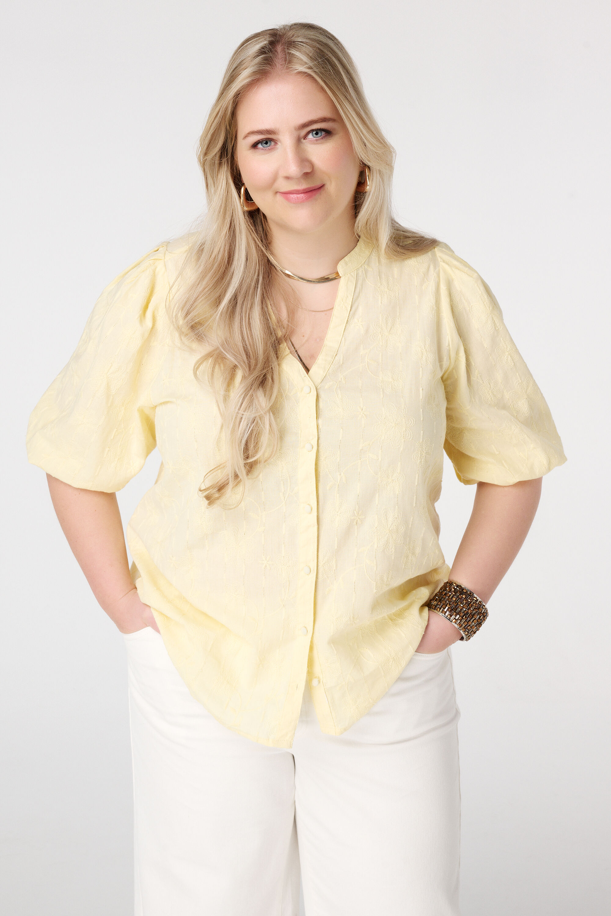 Blouse &agrave; manches courtes