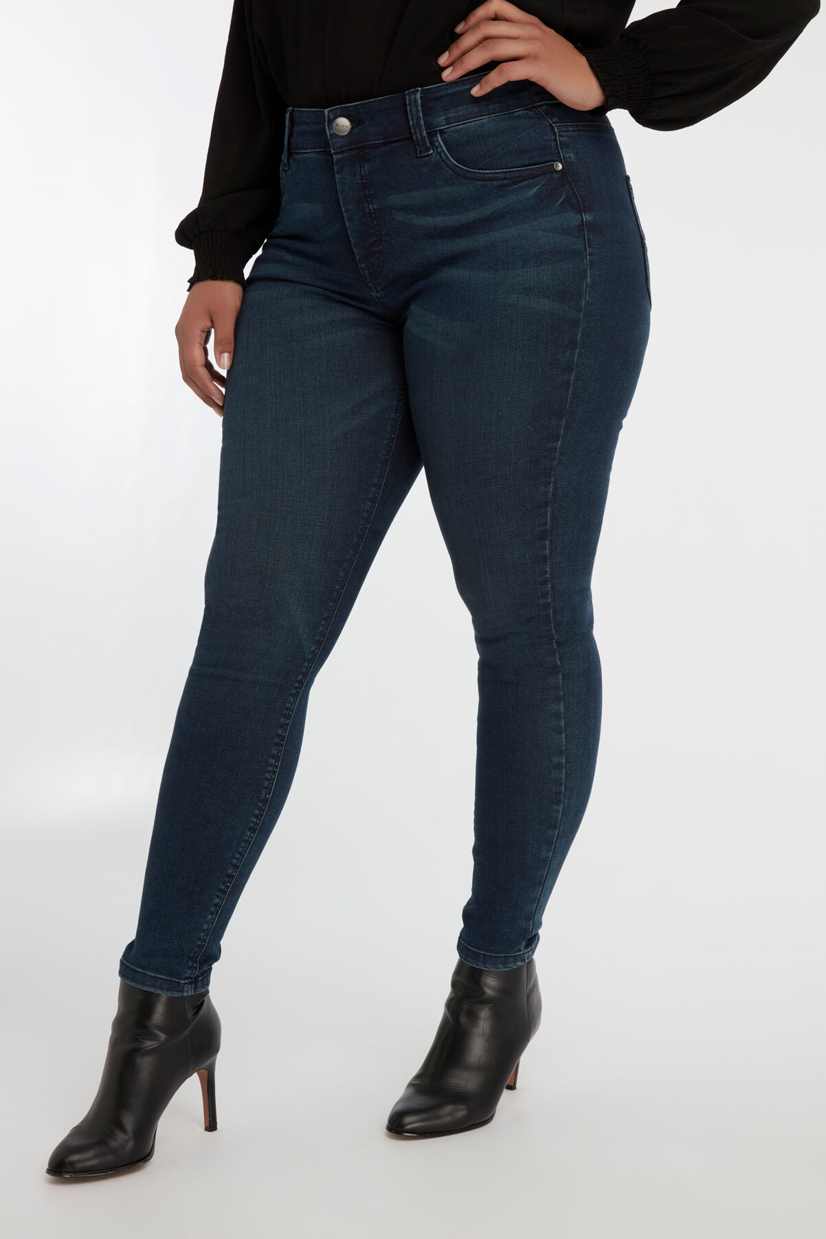 Jean Magic Simplicity SHAPES image number 5