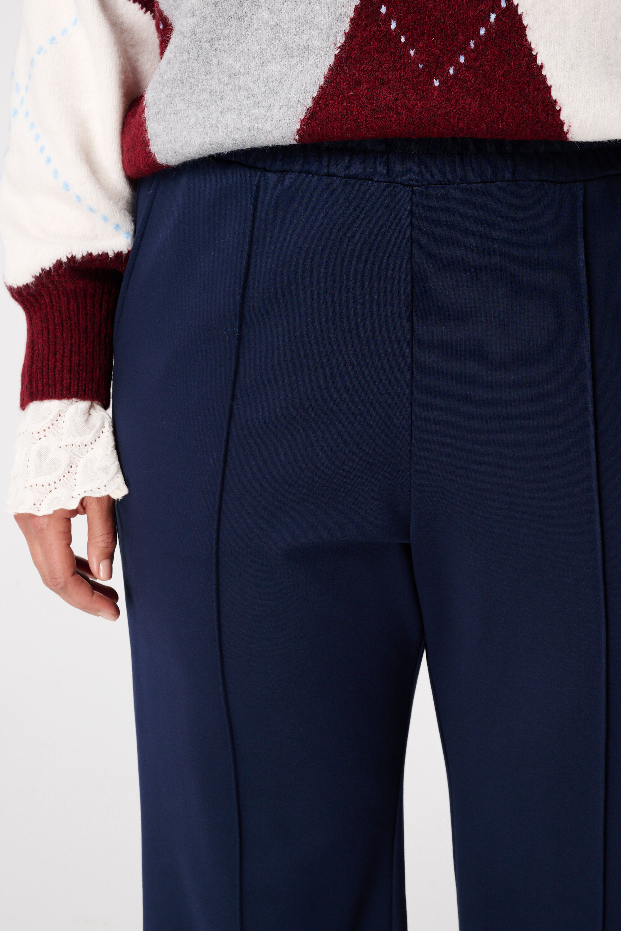 Pantalon large avec coutures d&eacute;coratives image number 4