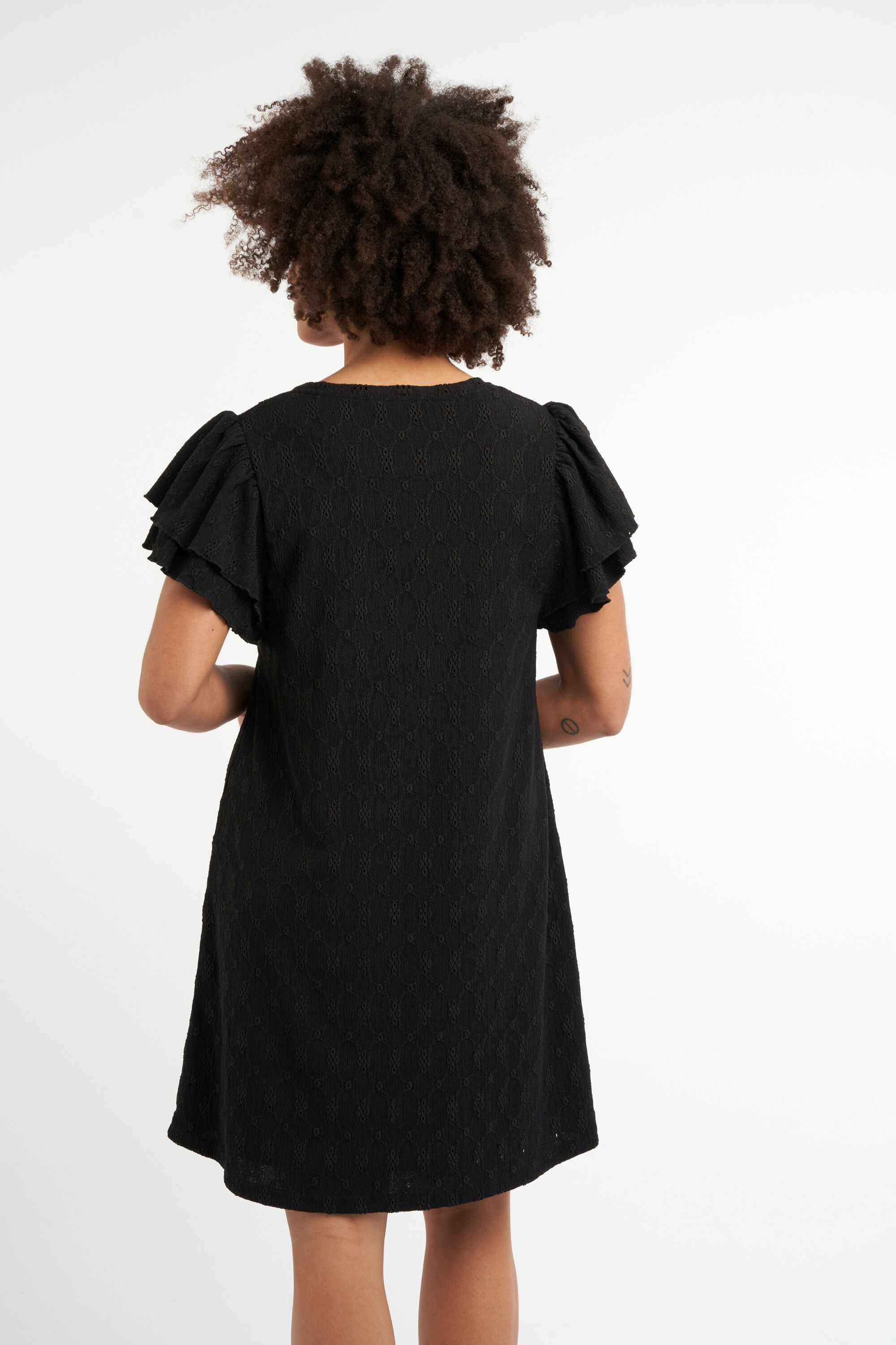 Robe &agrave; broderie image number 4