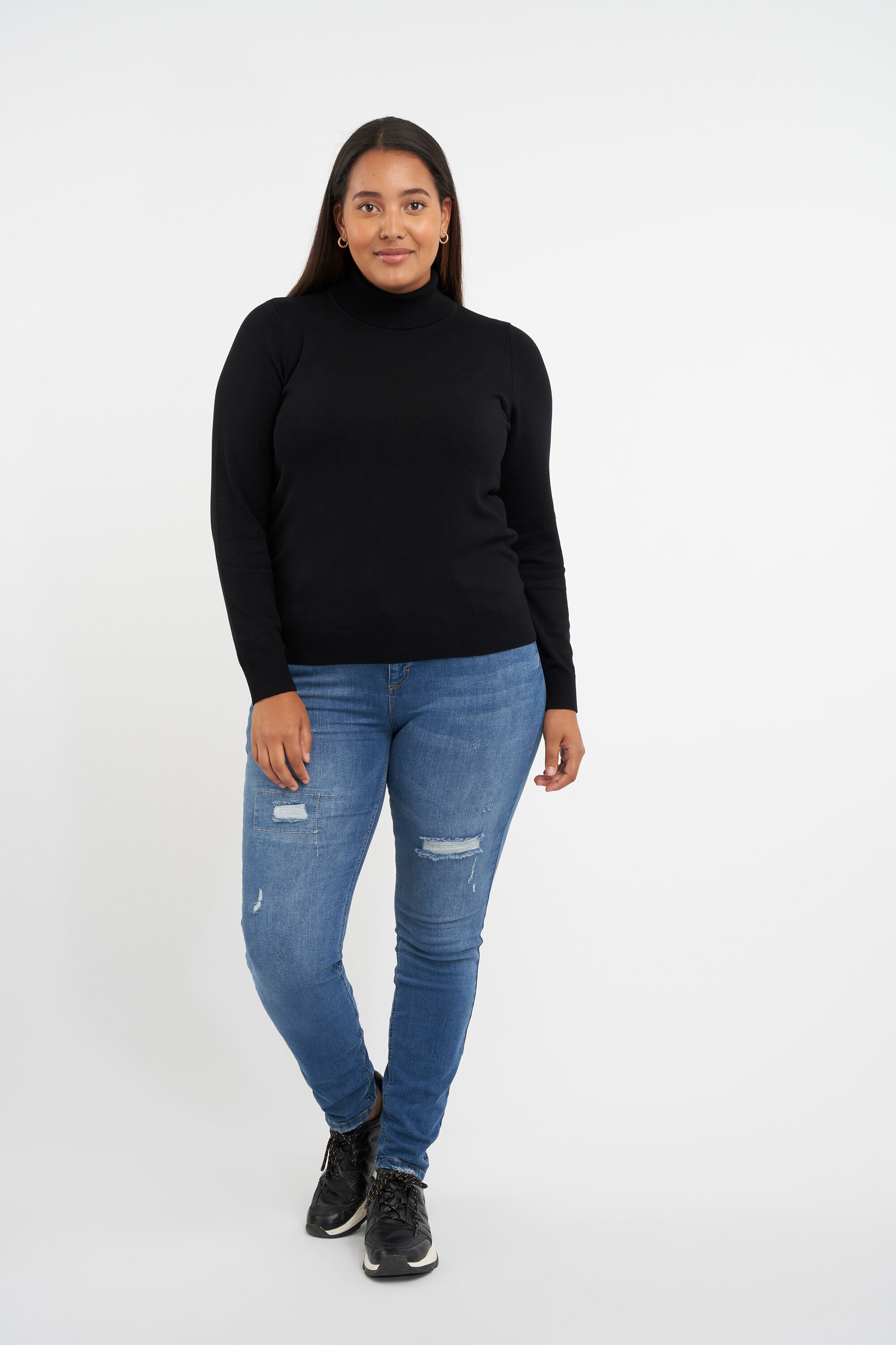 Pull en maille fine &agrave; col roul&eacute; image number 6