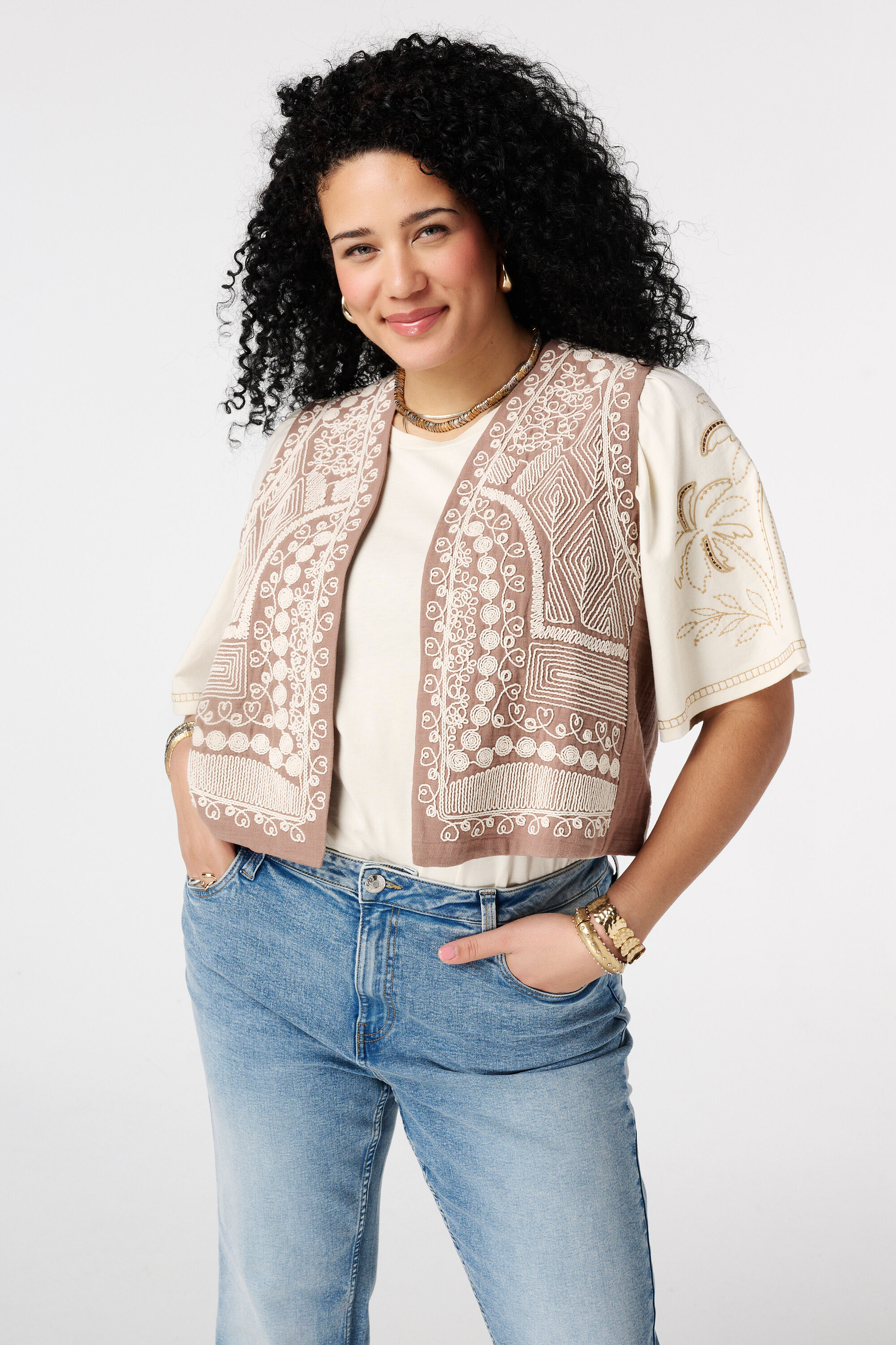 Gilet avec broderie image number 0