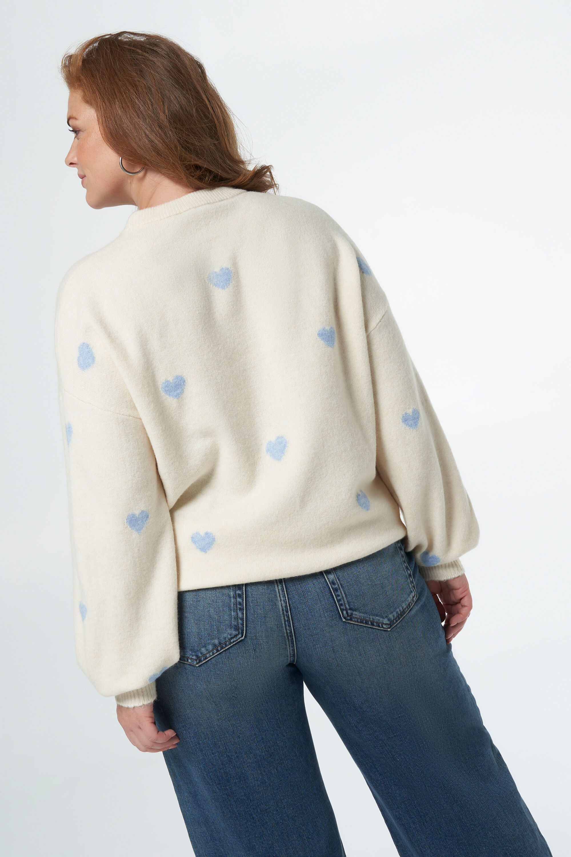 Pull avec motif en forme de c&oelig;ur image number 3