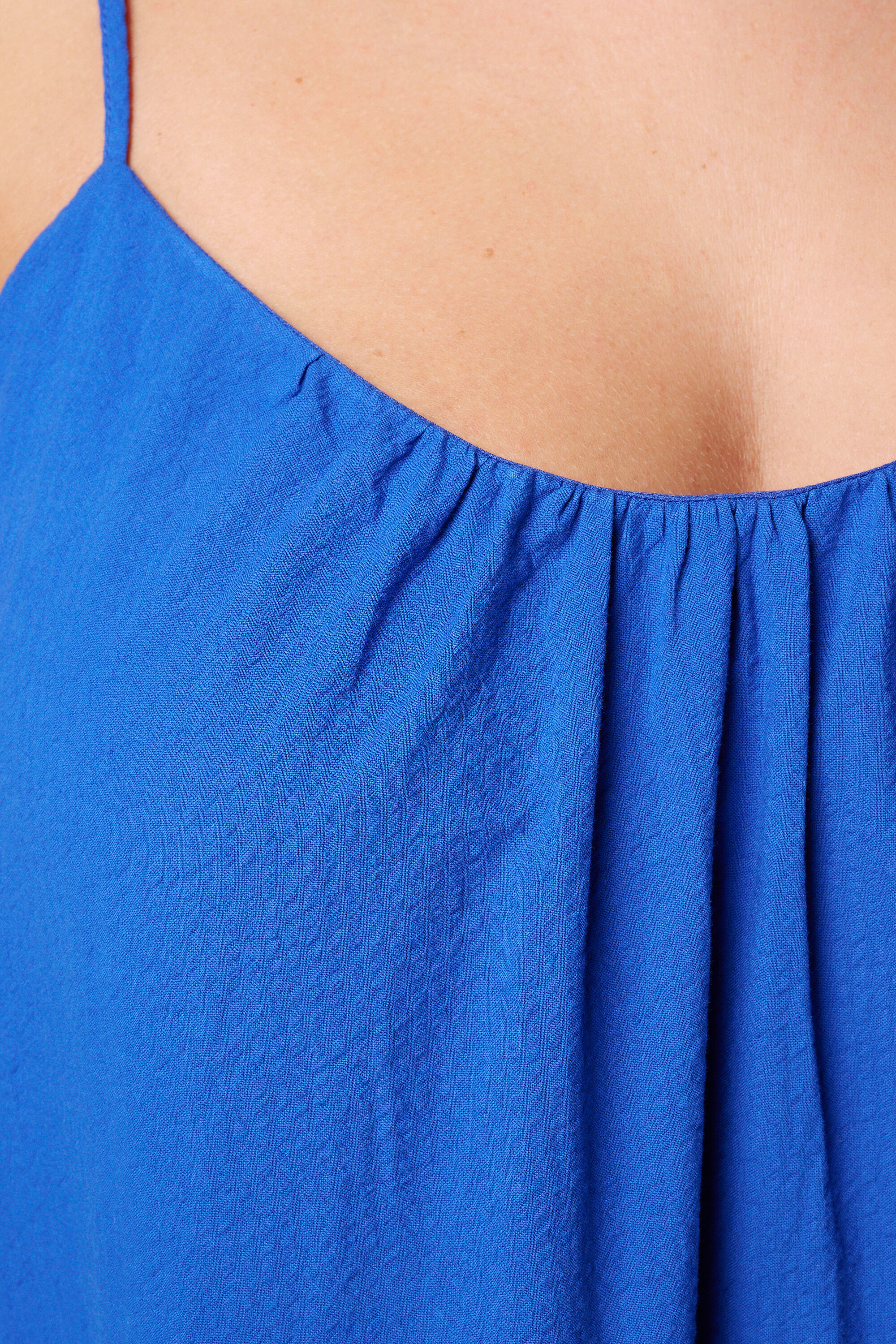 Robe longue &agrave; bretelles spaghetti image number 6