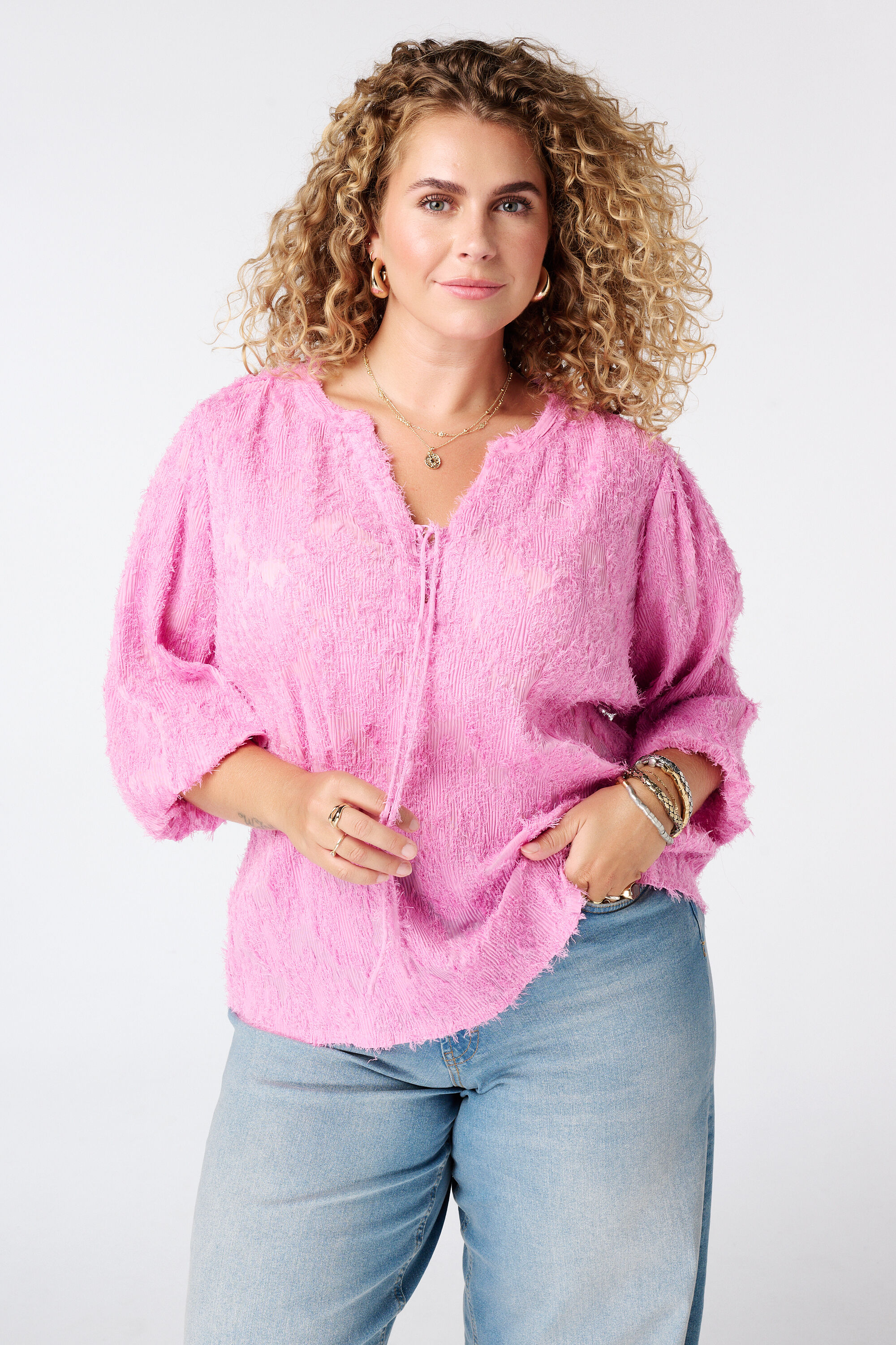 Blouse duveteuse &agrave; col en V image number 0