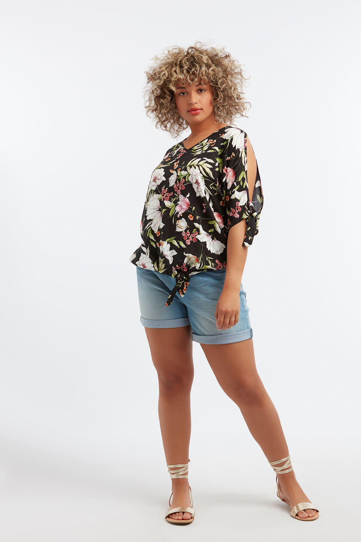 Chemisier au d&eacute;cor boutonn&eacute; image number 0