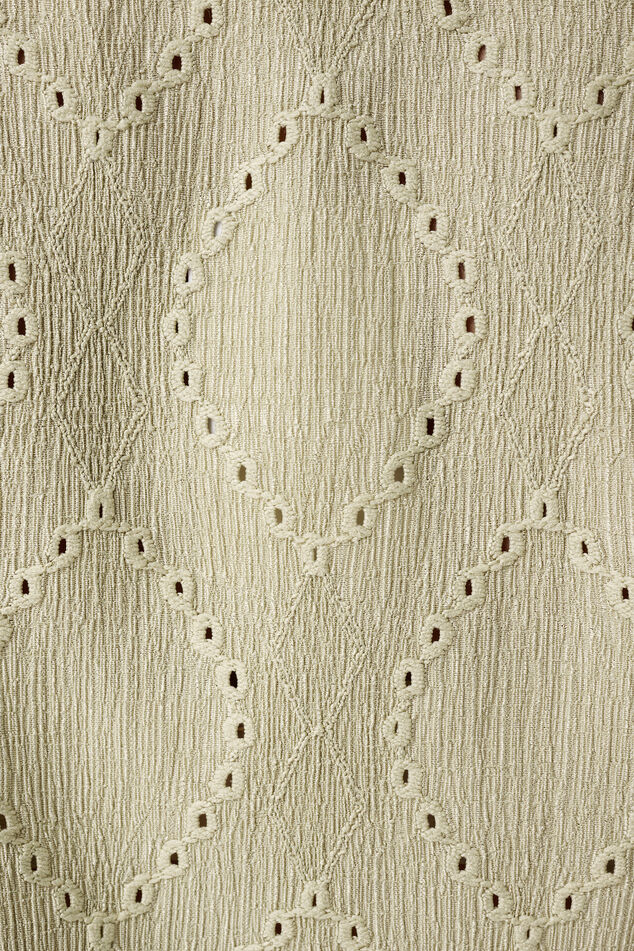 Top à effet brodé image number 4