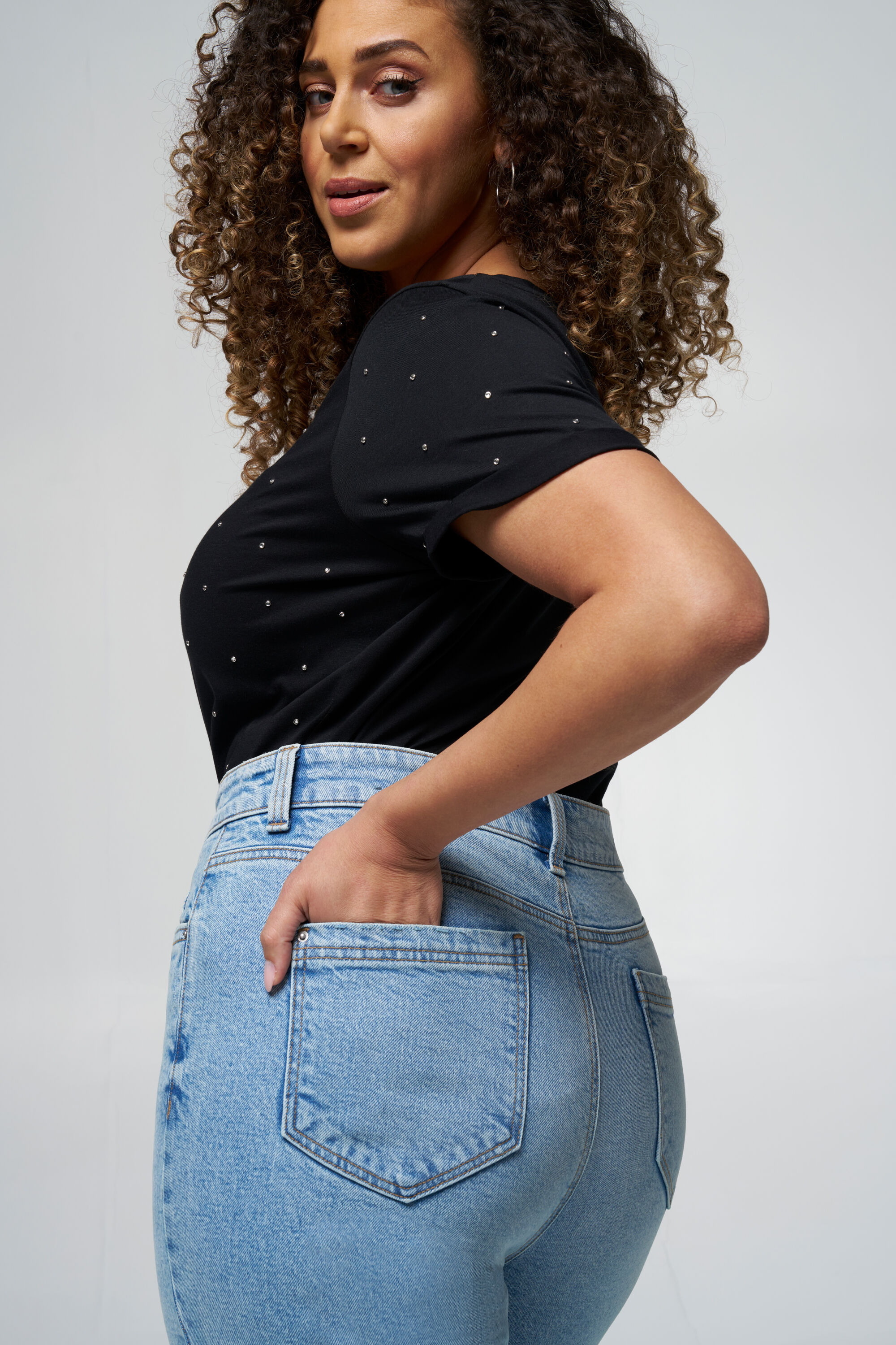 Jean &agrave; jambes droites ample image number 4