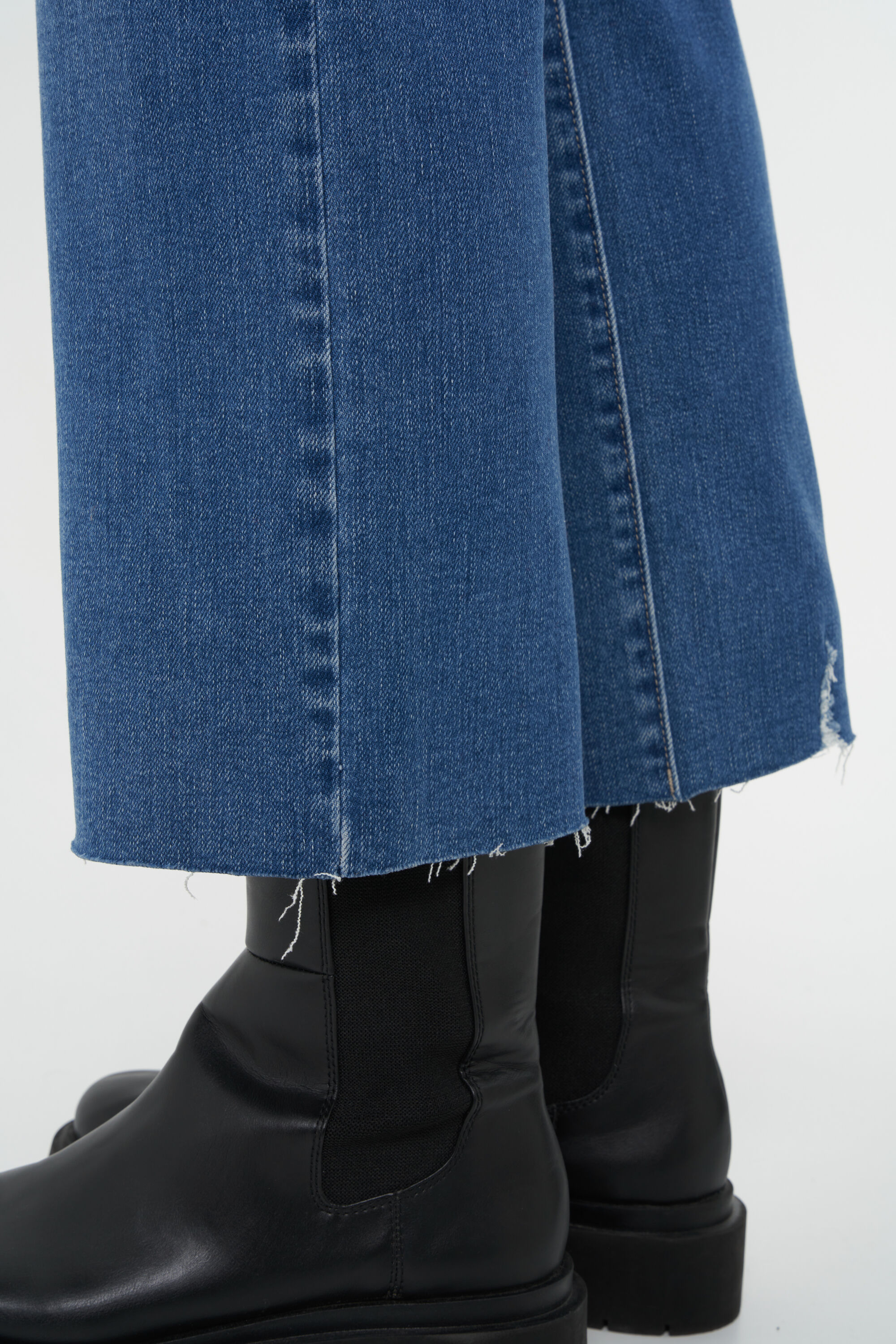 Jean avec d&eacute;chirures image number 5