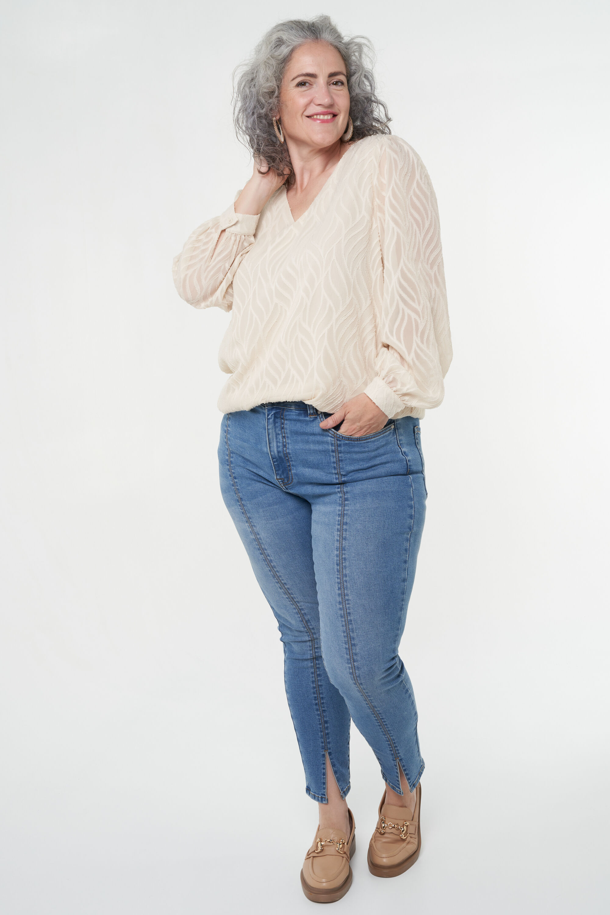 Jean skinny avec fentes image number 7