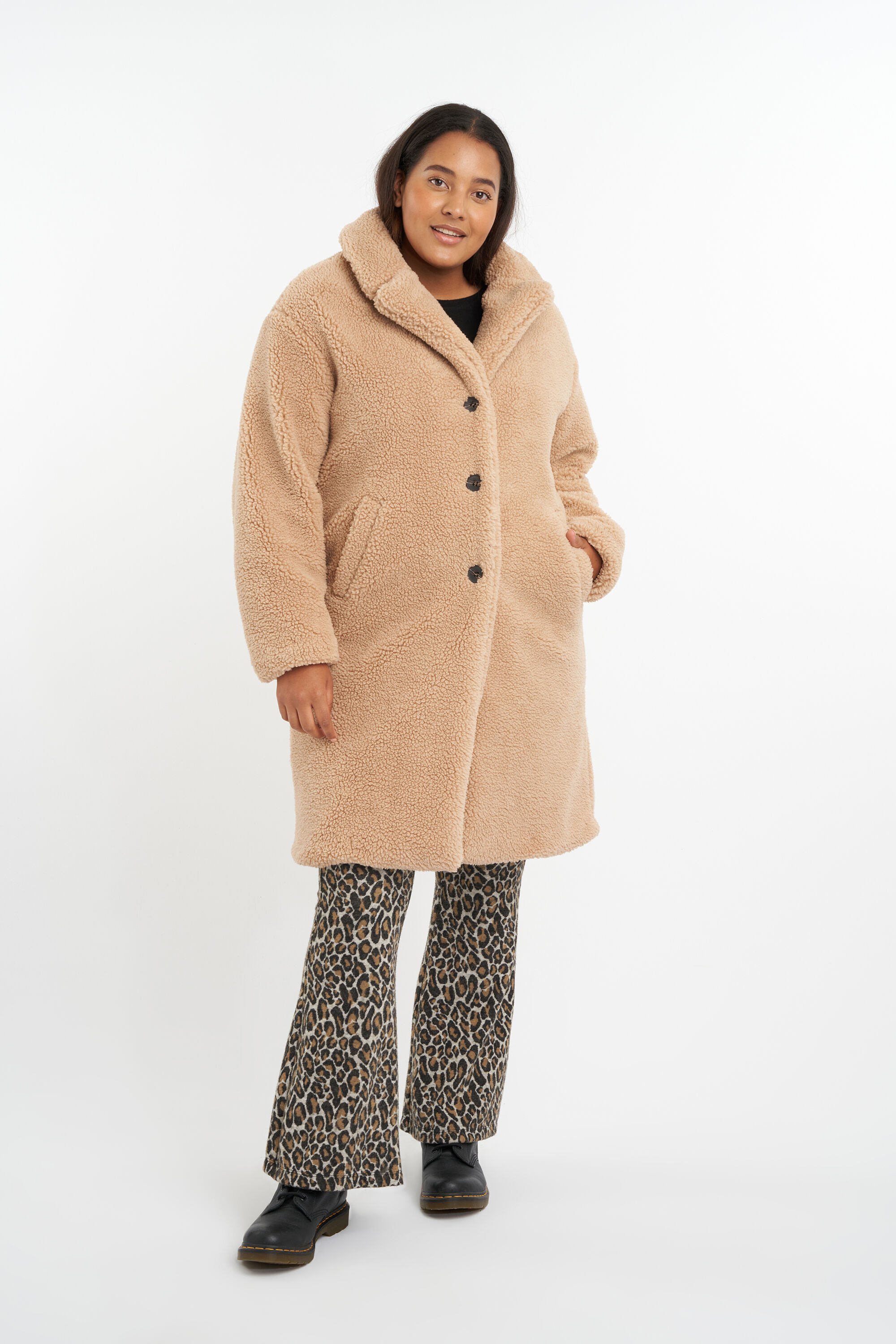 Veste en peluche surdimensionn&eacute;e image number 5