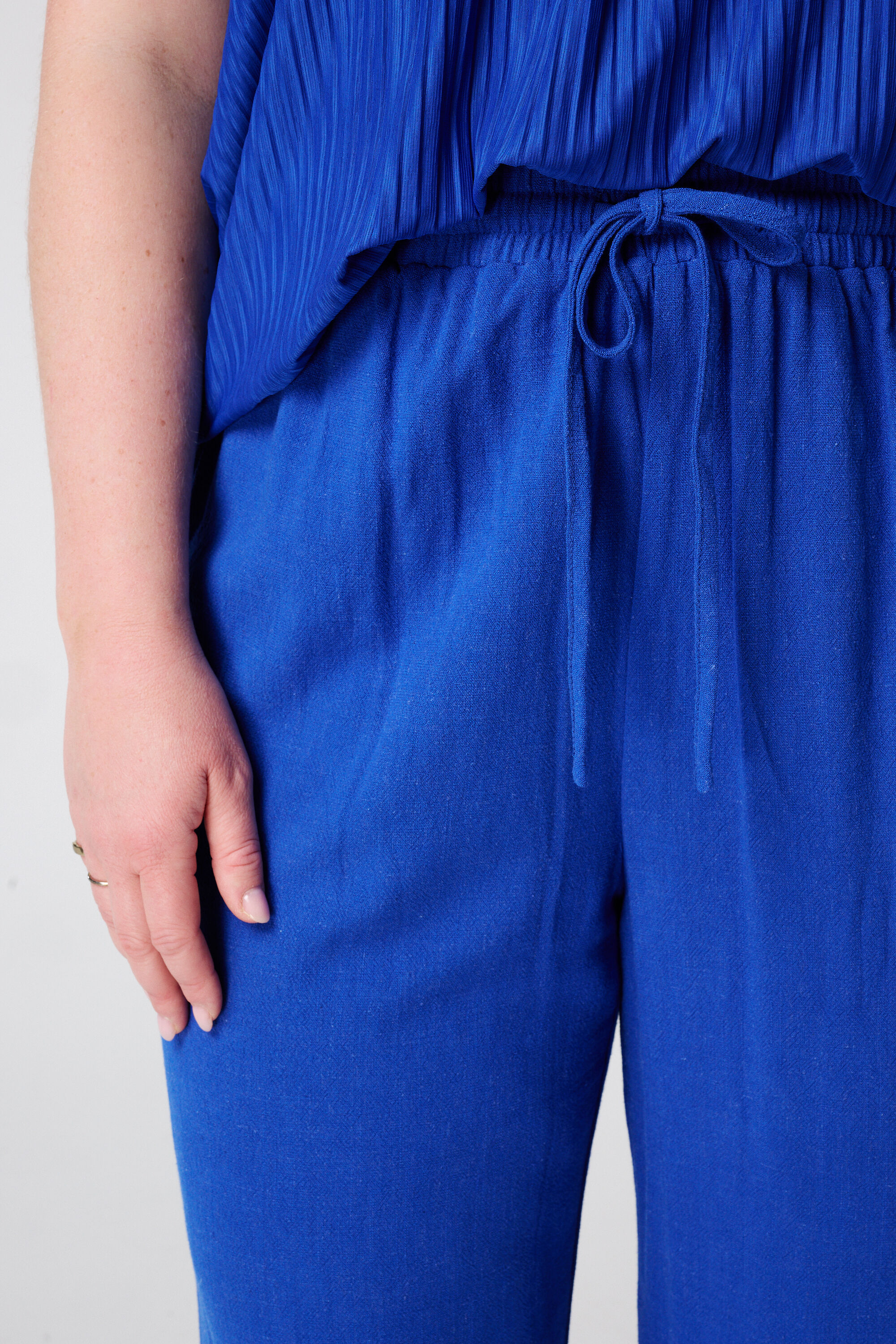 Pantalon en lin image number 4