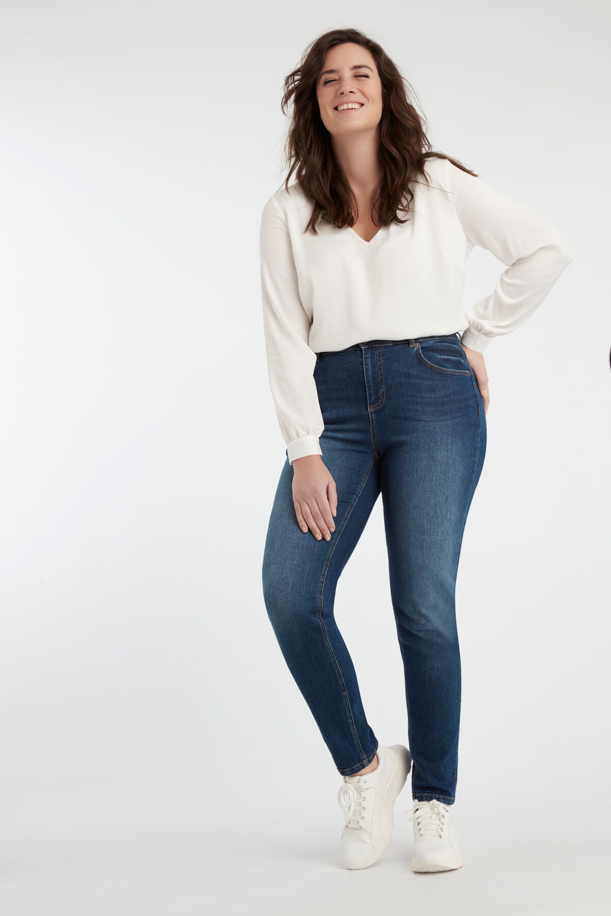 Jean jambe slim IRIS  image number 7