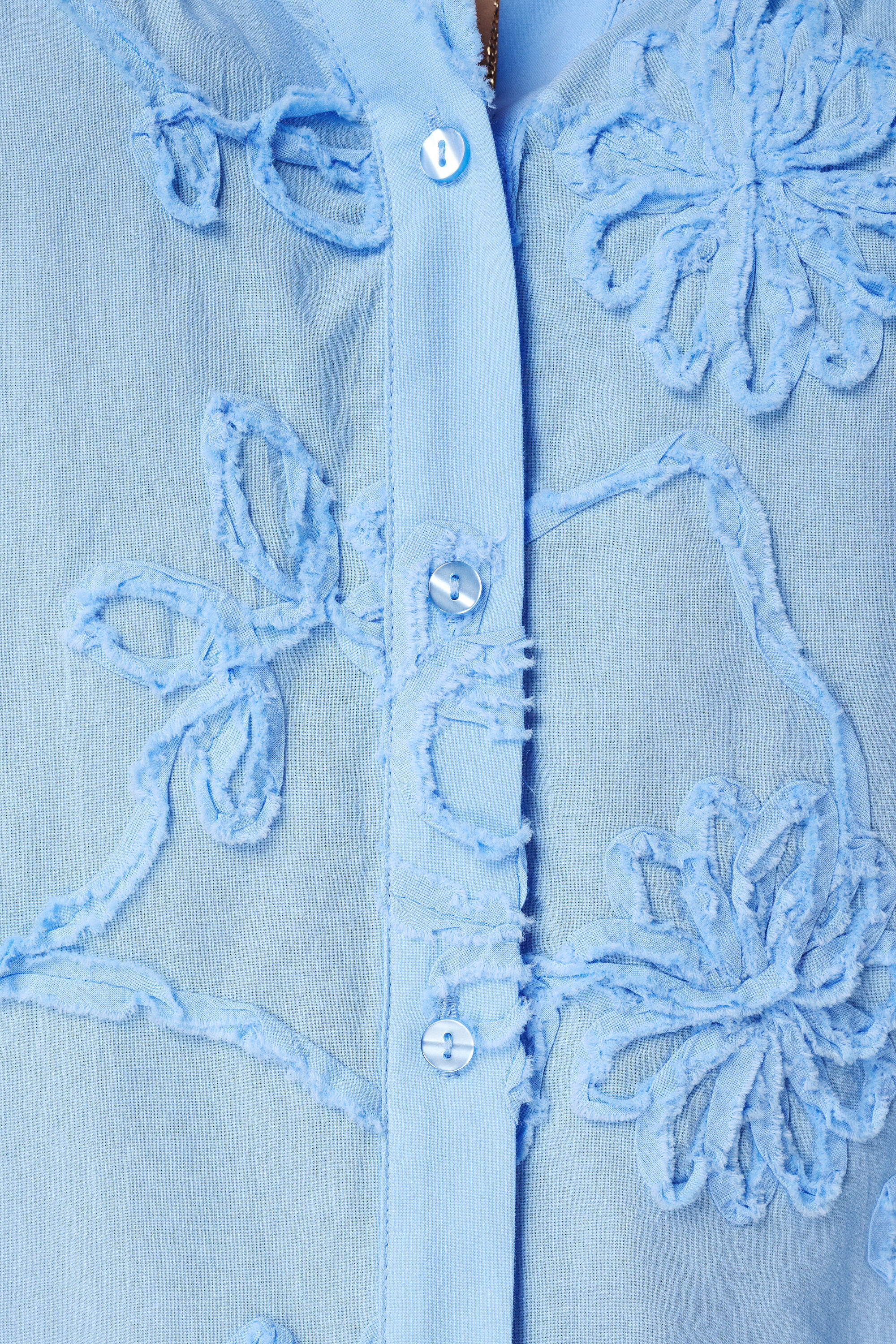 Blouse avec fleurs brod&eacute;es image number 6