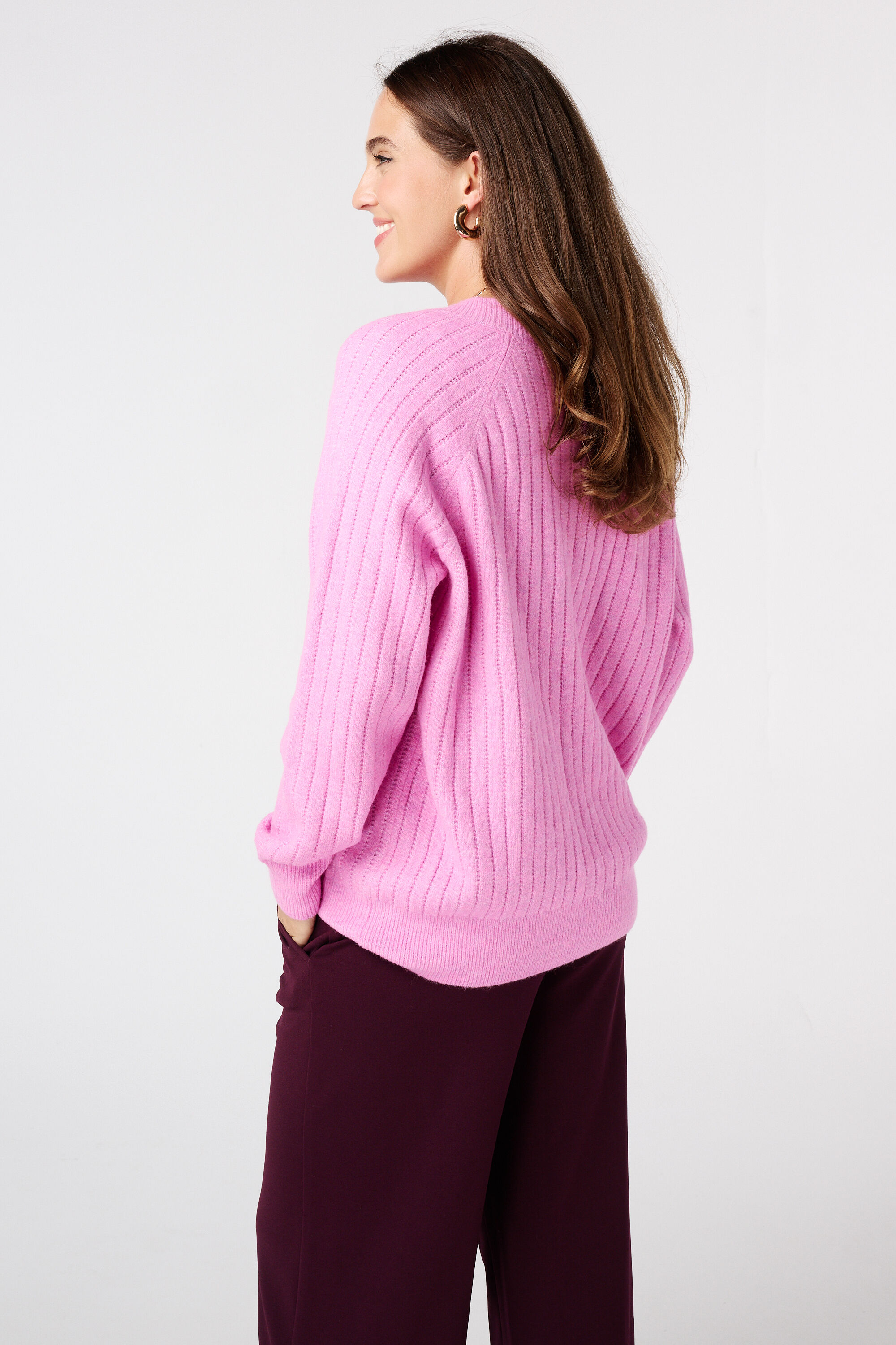 Pull finement tricot&eacute; avec motif image number 3